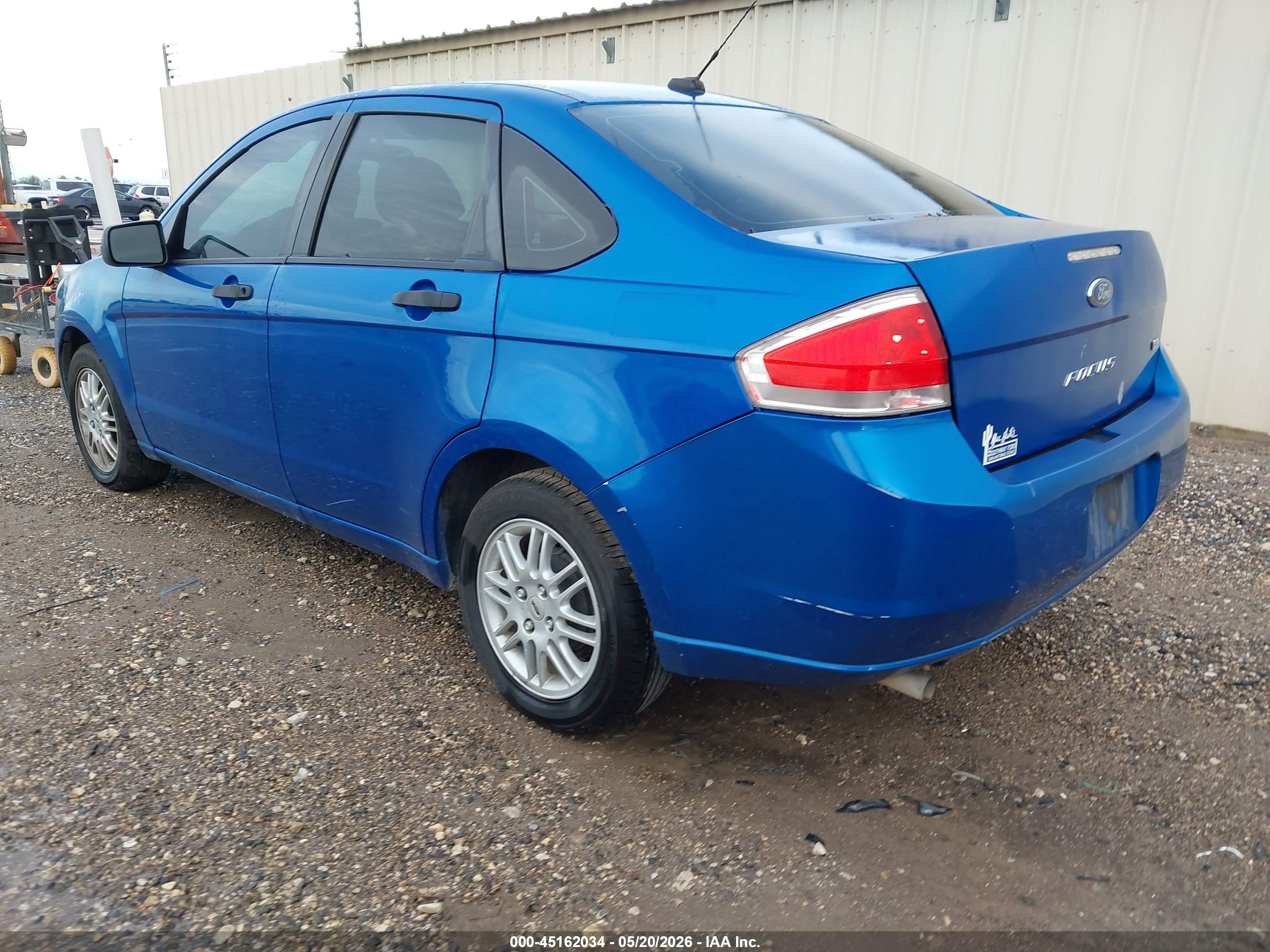 FORD FOCUS image 3