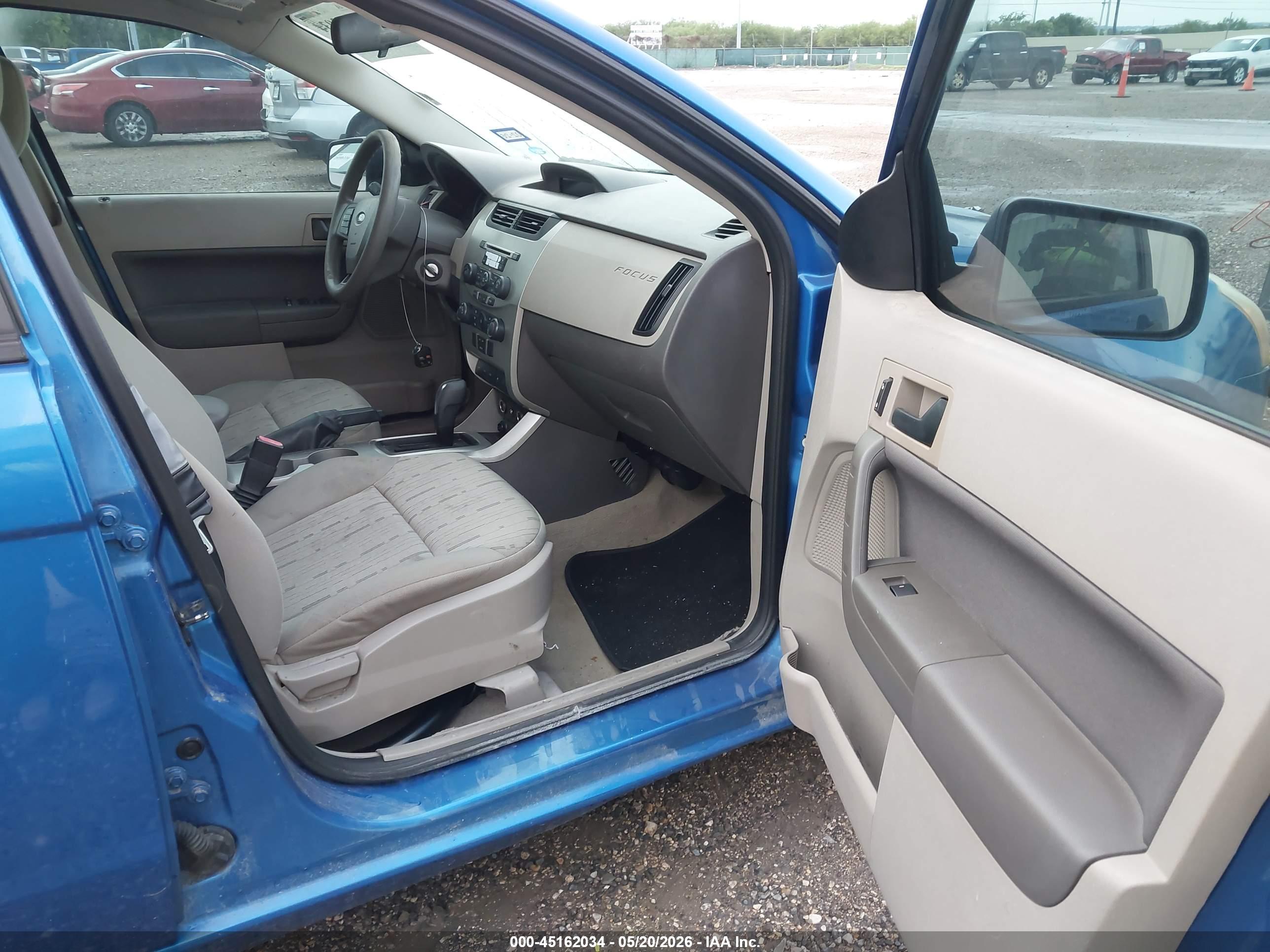 FORD FOCUS image 5