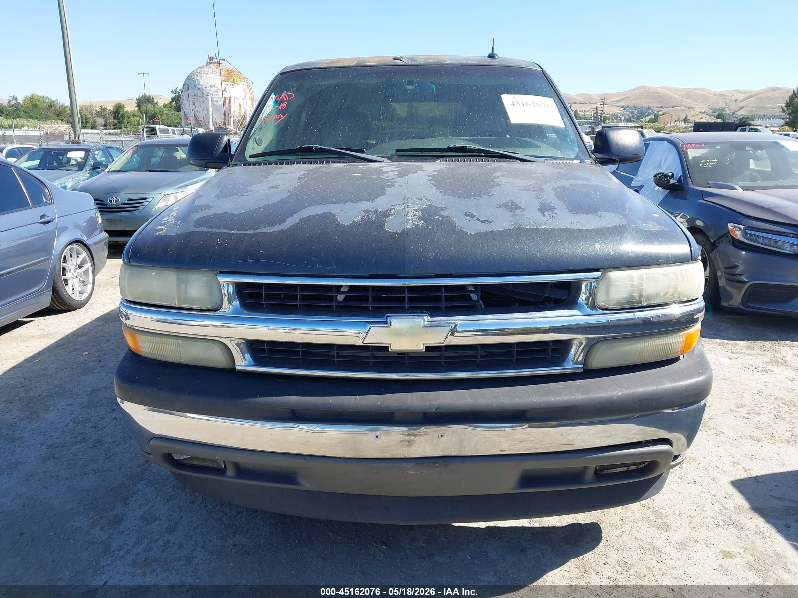 CHEVROLET TAHOE image 6