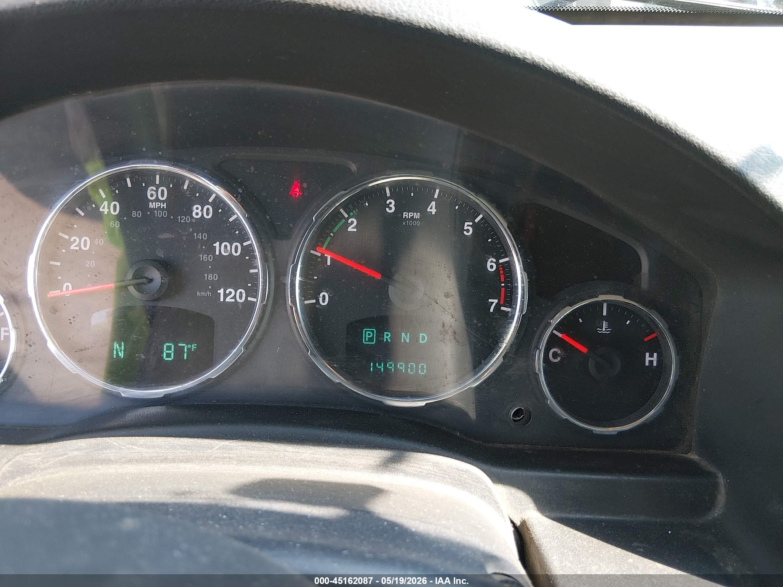 JEEP LIBERTY image 7