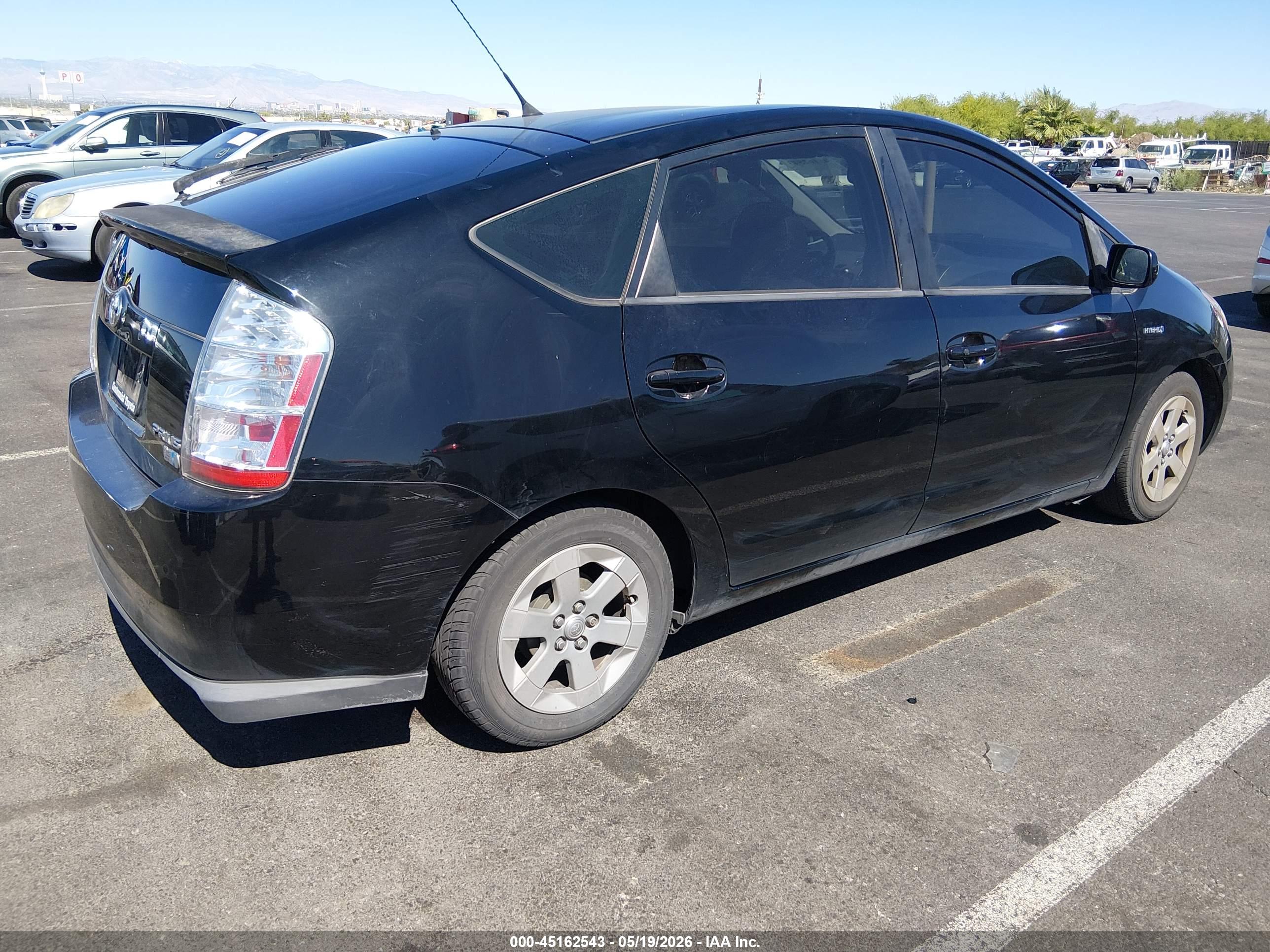 TOYOTA PRIUS image 4