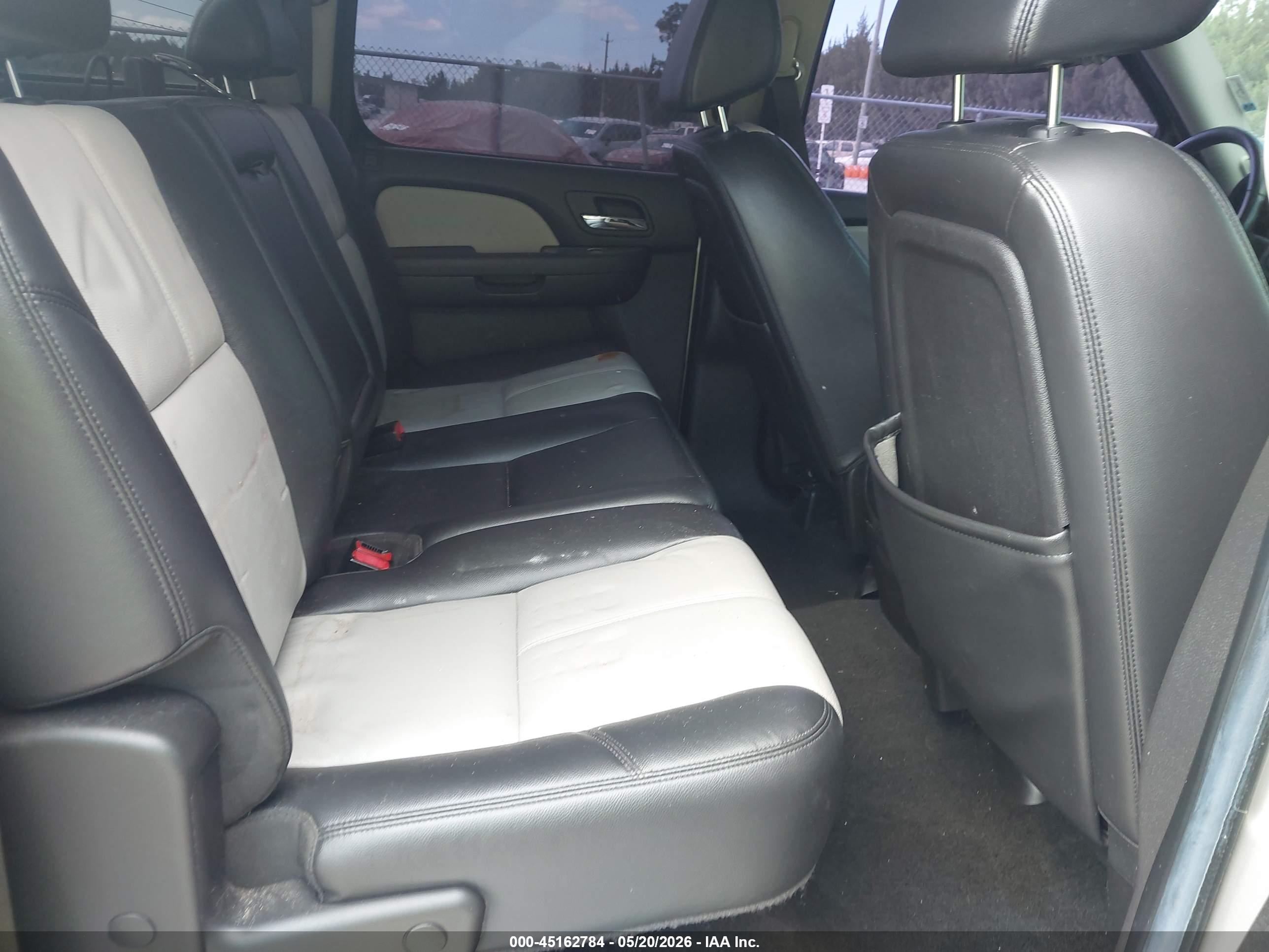 GMC SIERRA image 8