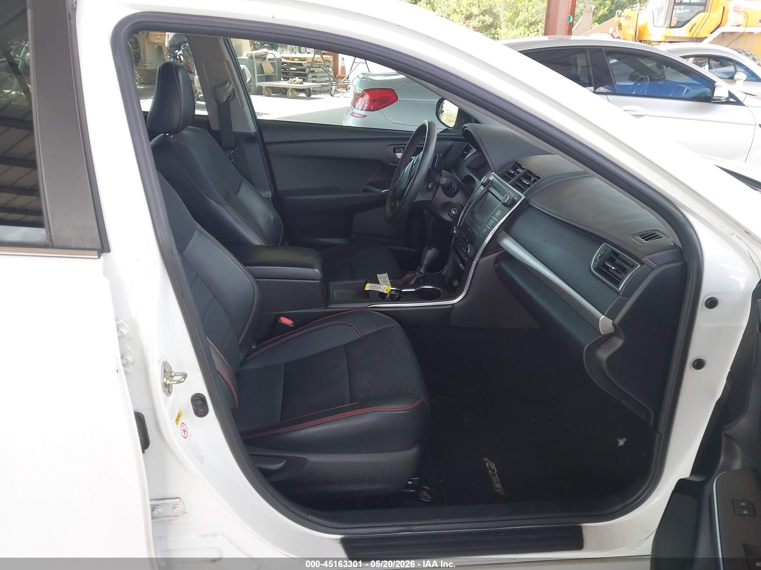 TOYOTA CAMRY image 5