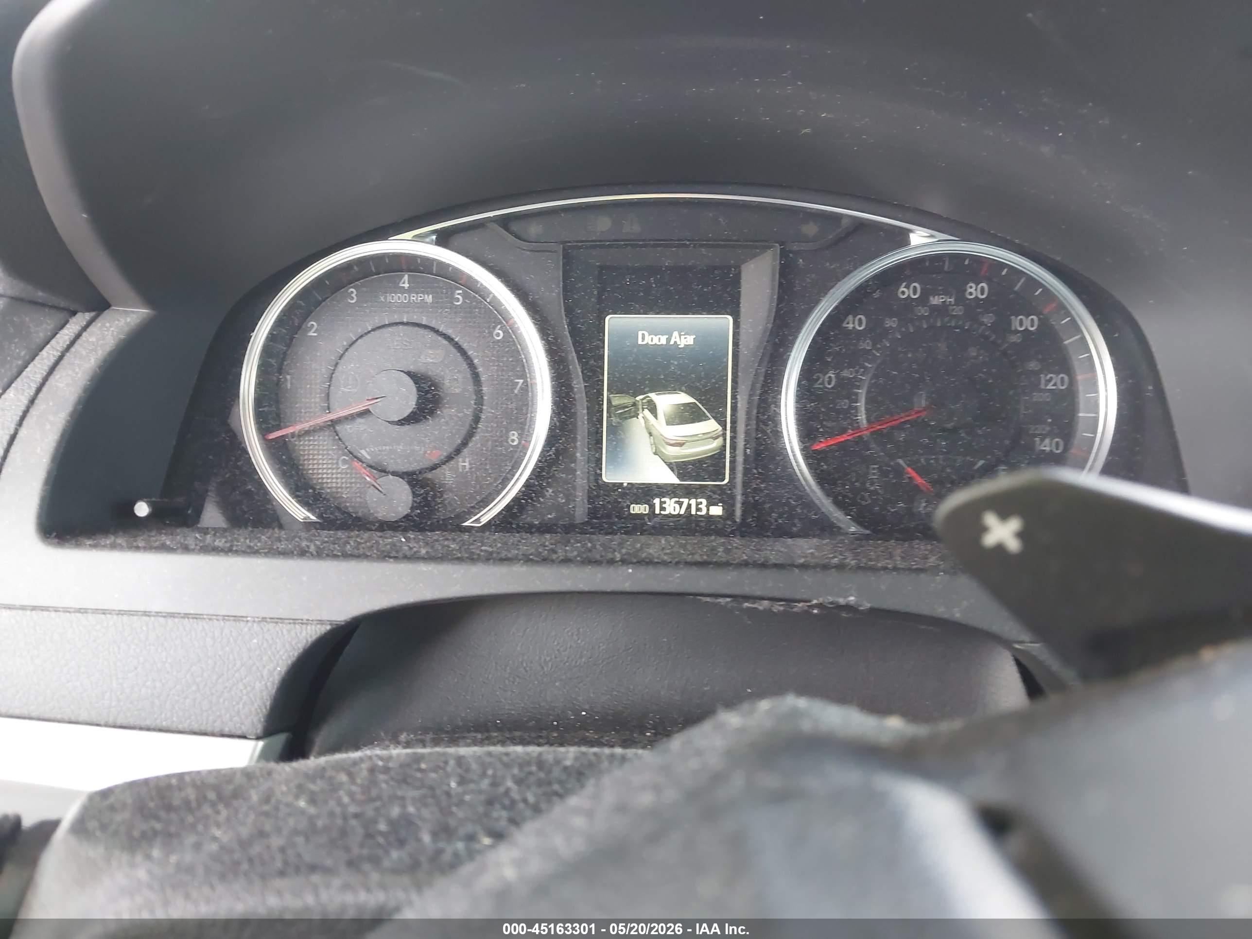 TOYOTA CAMRY image 7