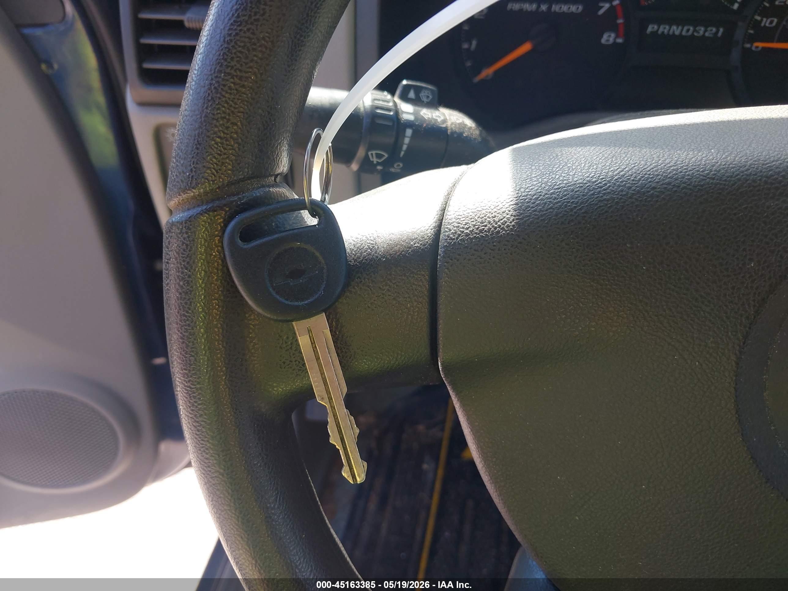CHEVROLET COLORADO image 11