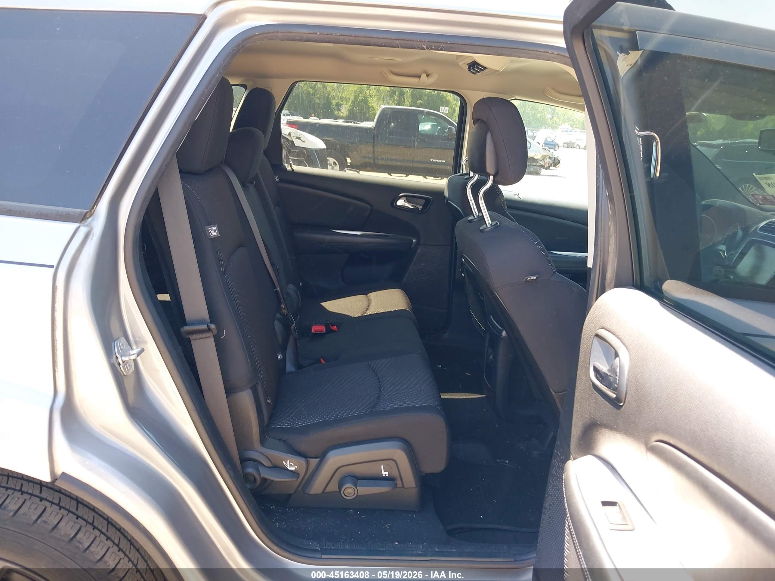 DODGE JOURNEY image 8