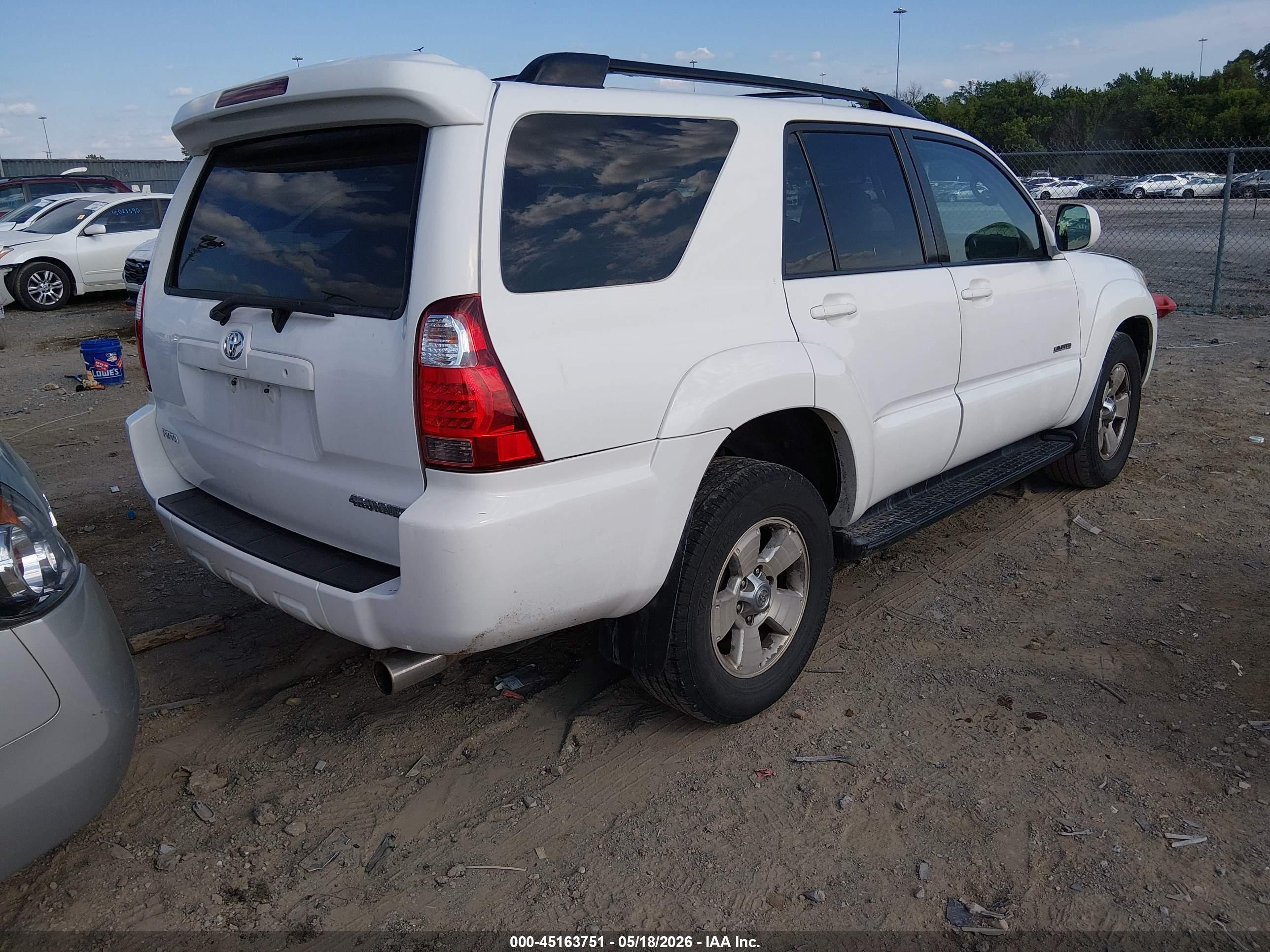 TOYOTA 4RUNNER image 4
