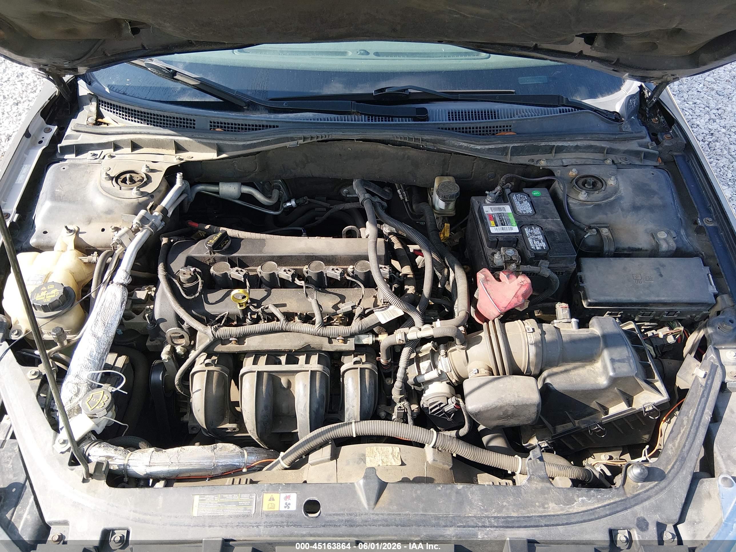 FORD FUSION image 10