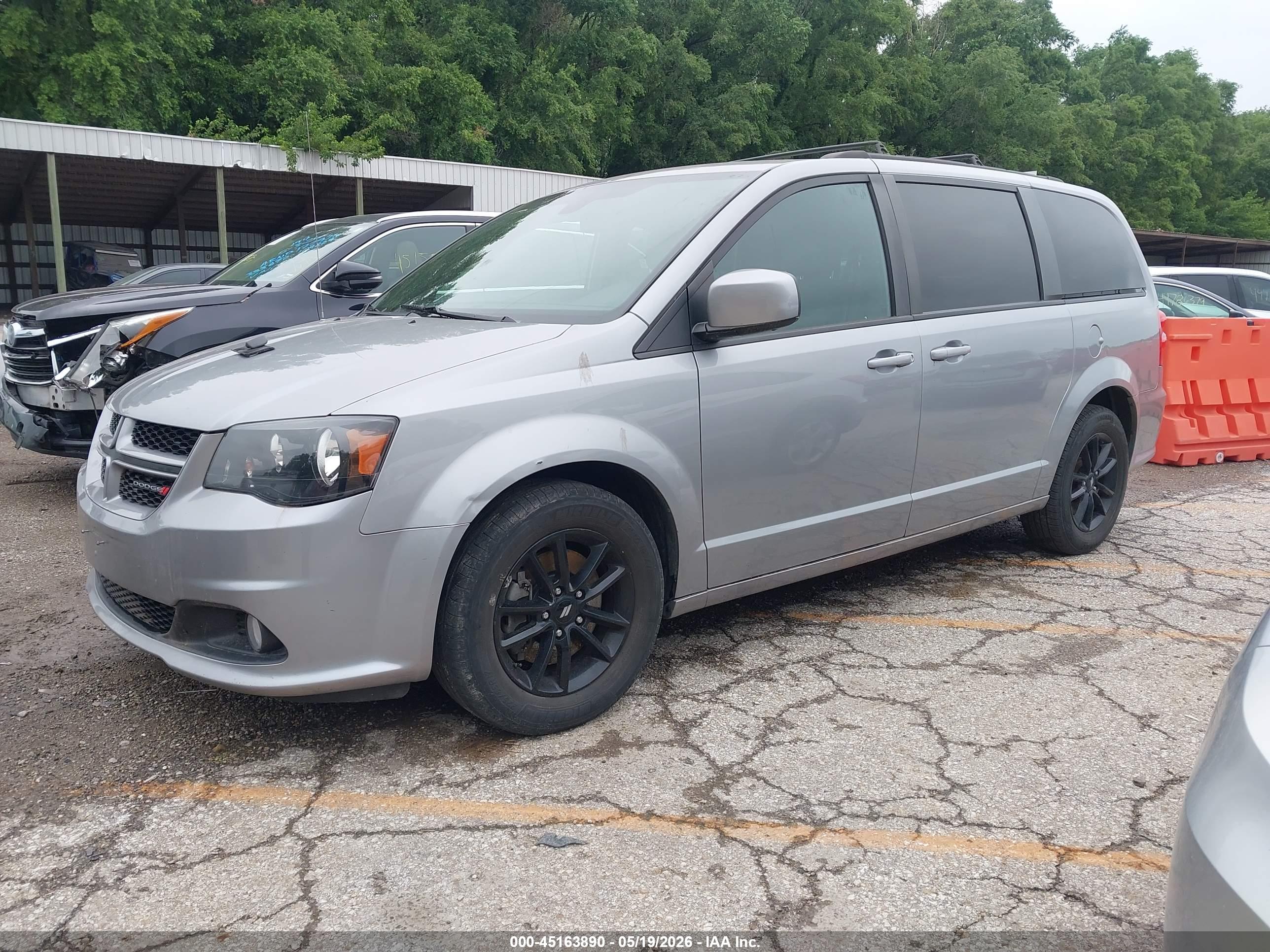 DODGE GRAND image 2