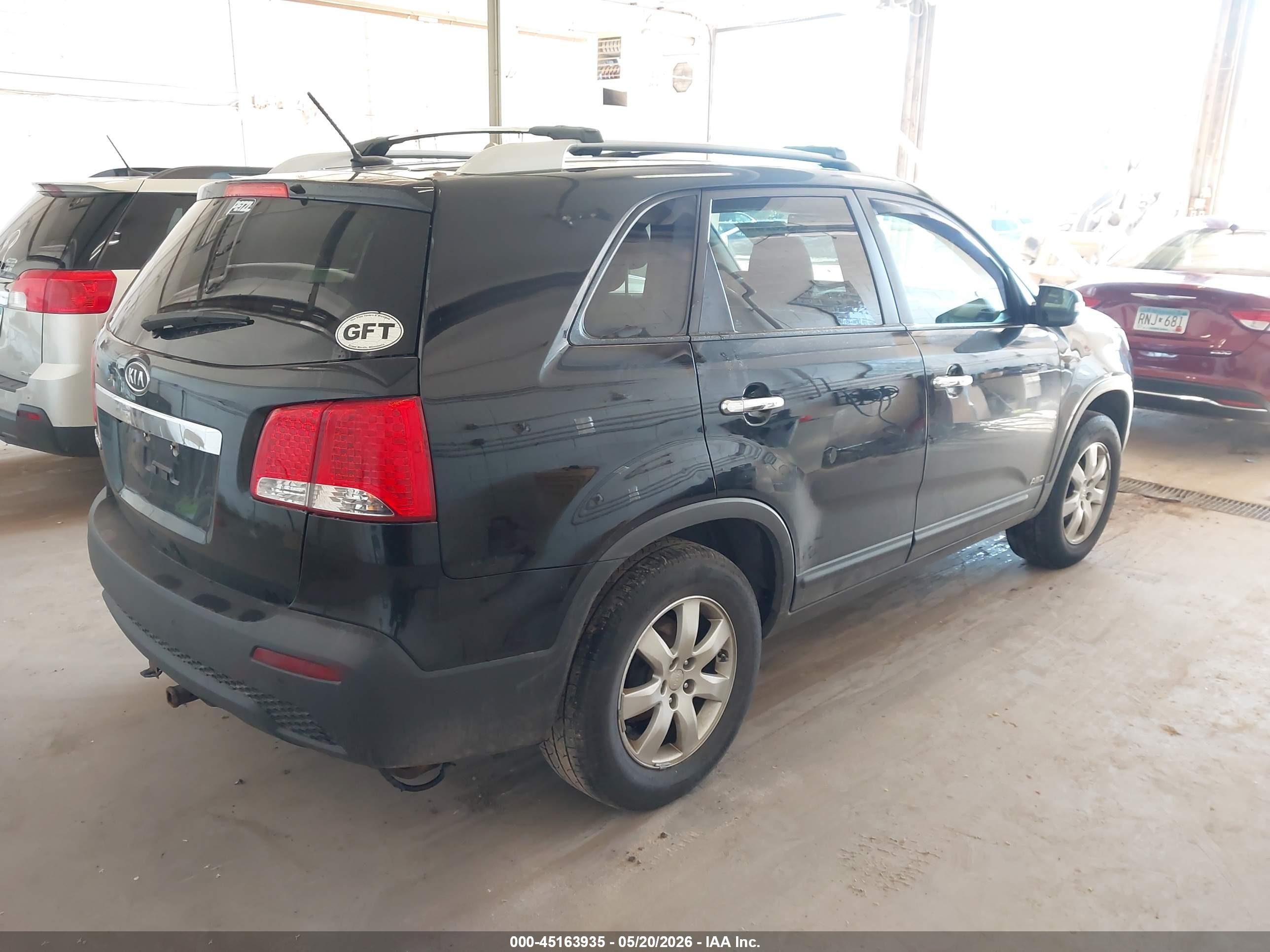 KIA SORENTO image 4