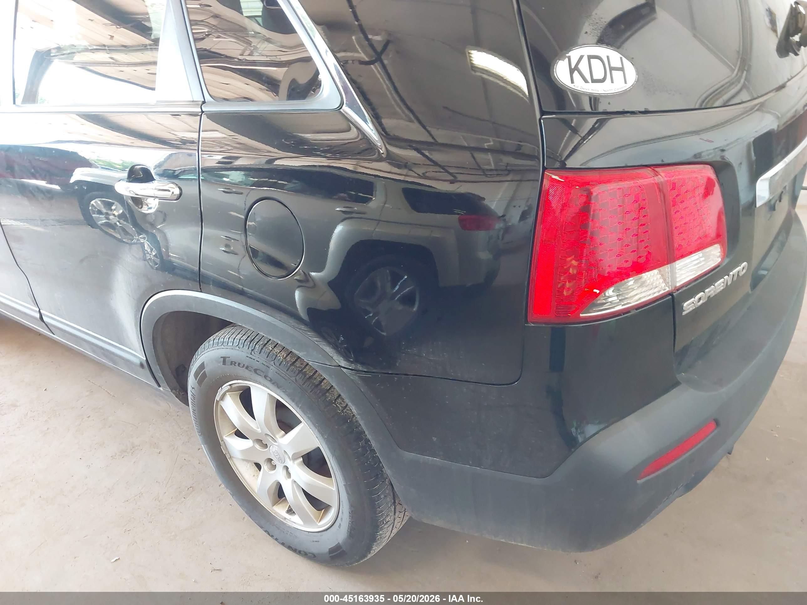 KIA SORENTO image 6