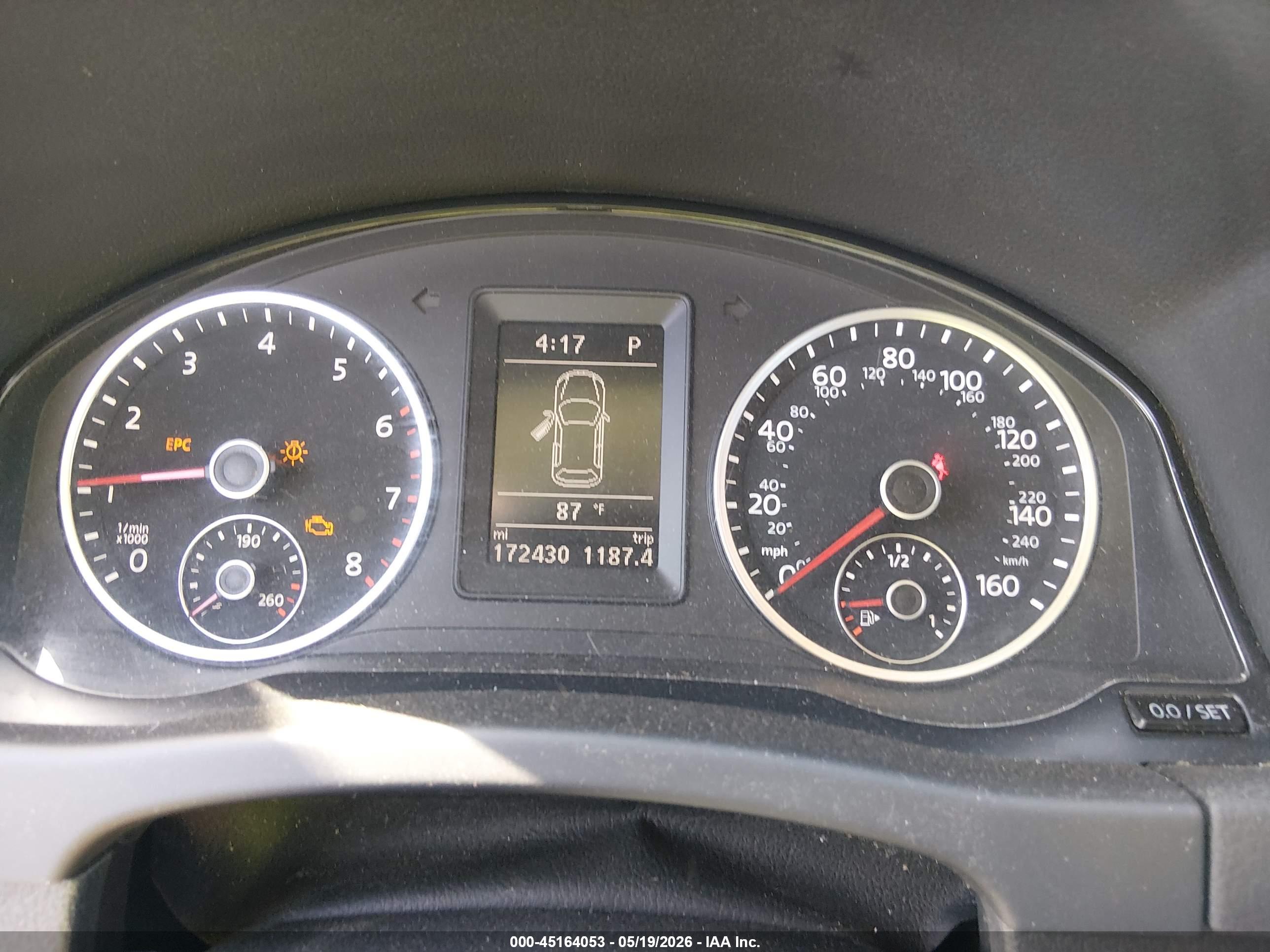 VOLKSWAGEN TIGUAN image 7