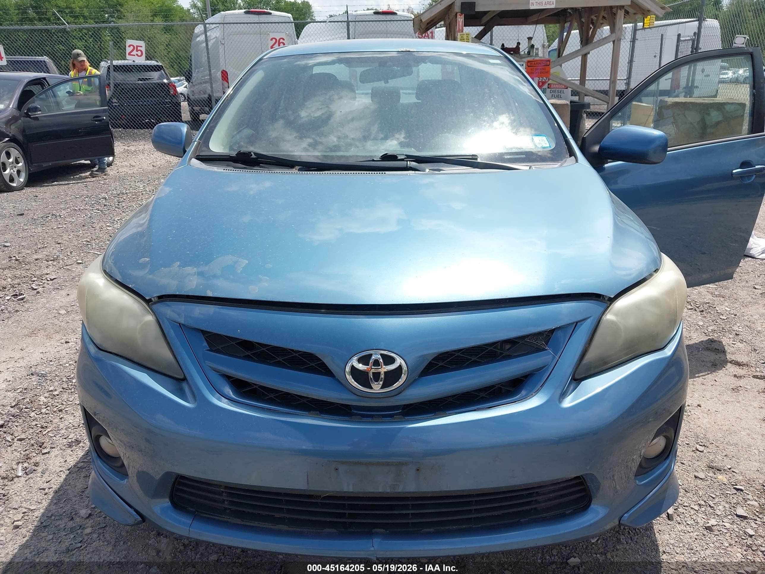 TOYOTA COROLLA image 6