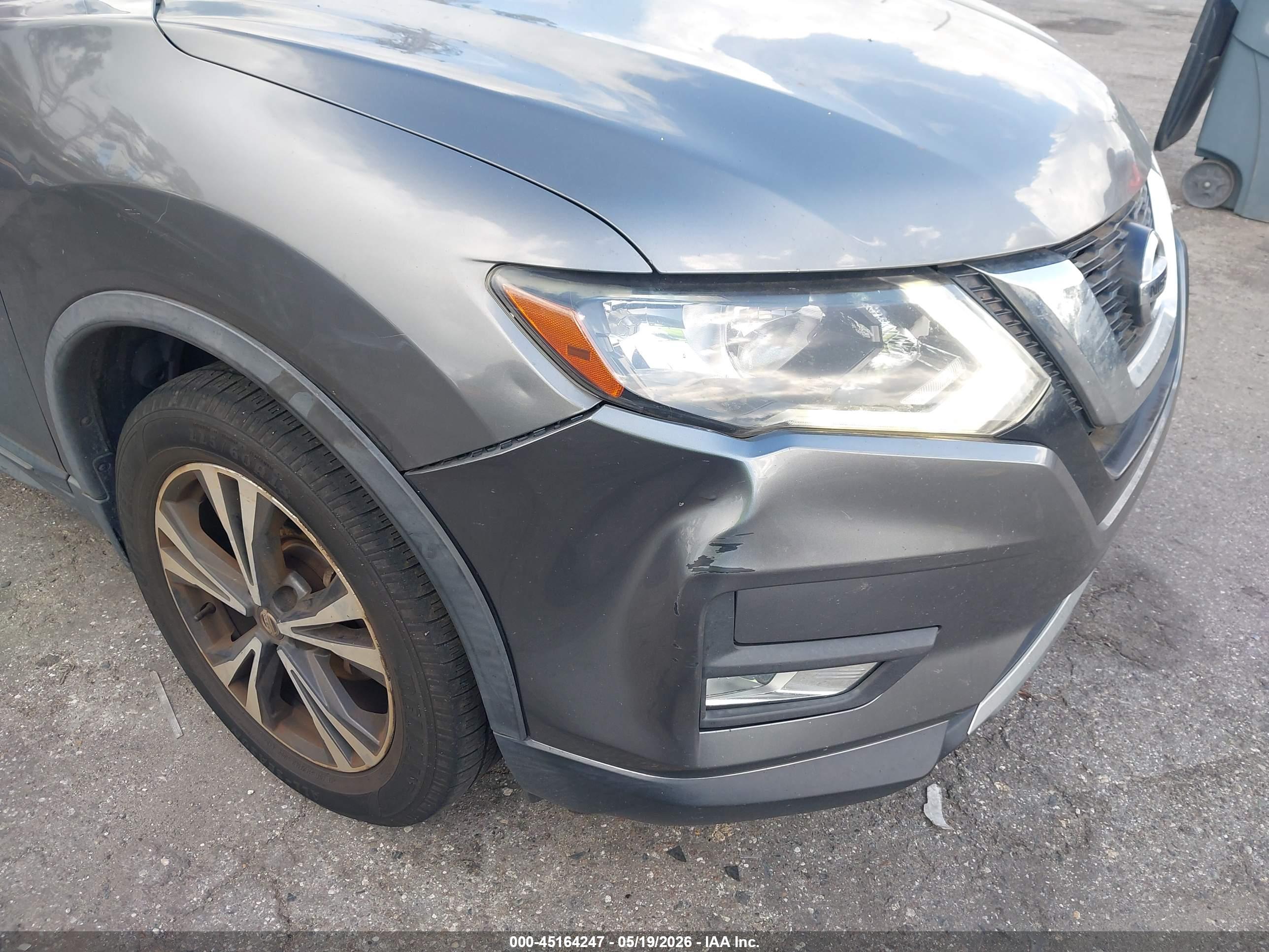 NISSAN ROGUE image 6