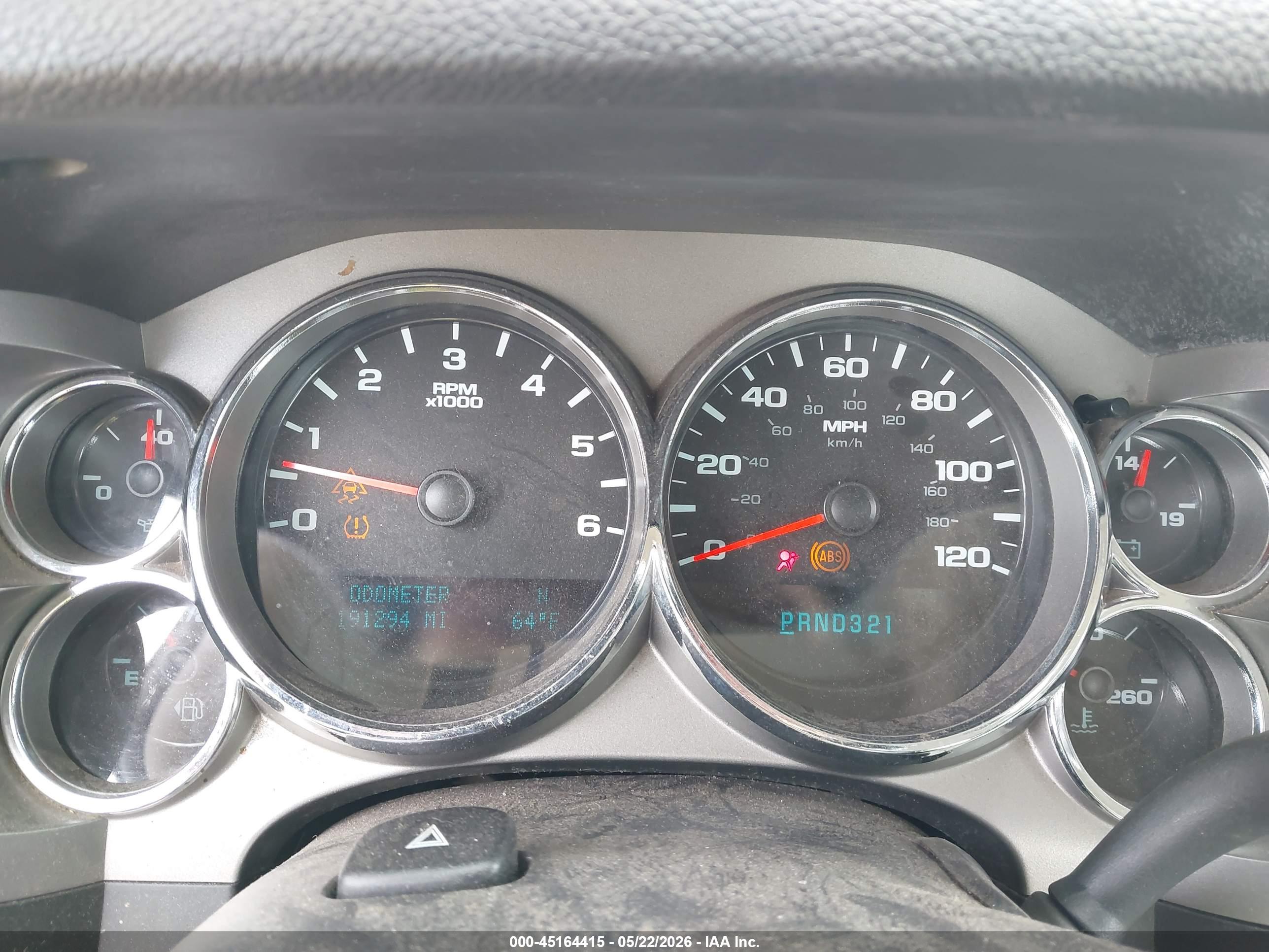 CHEVROLET SILVERADO image 7