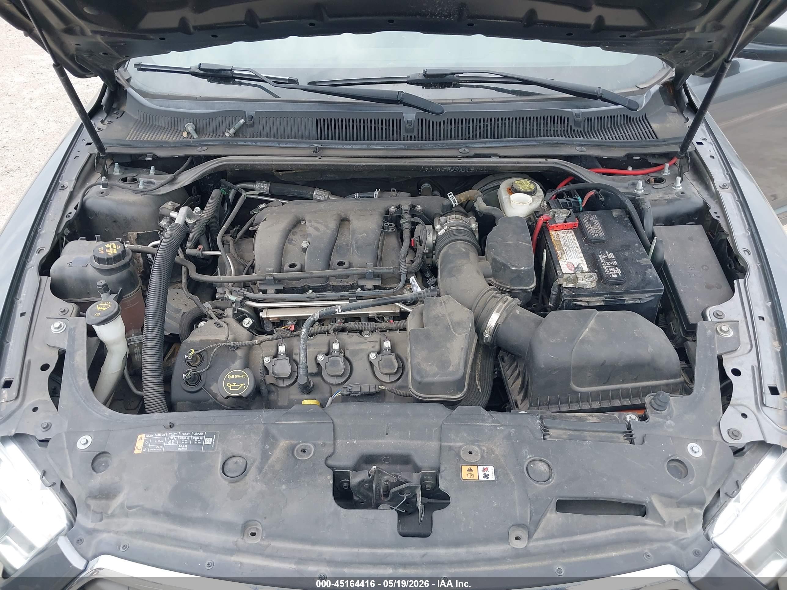FORD TAURUS image 10