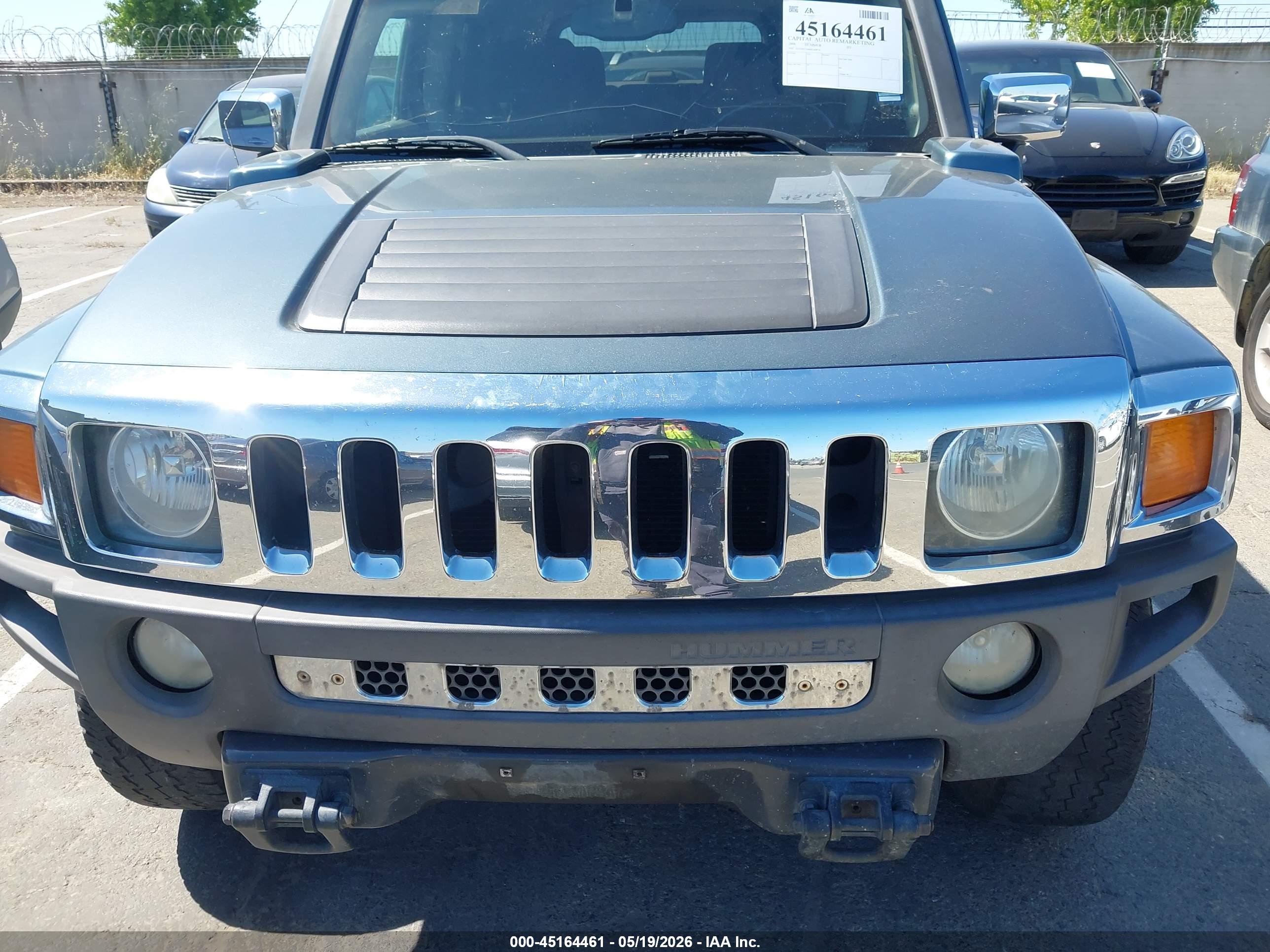 HUMMER H3 image 6
