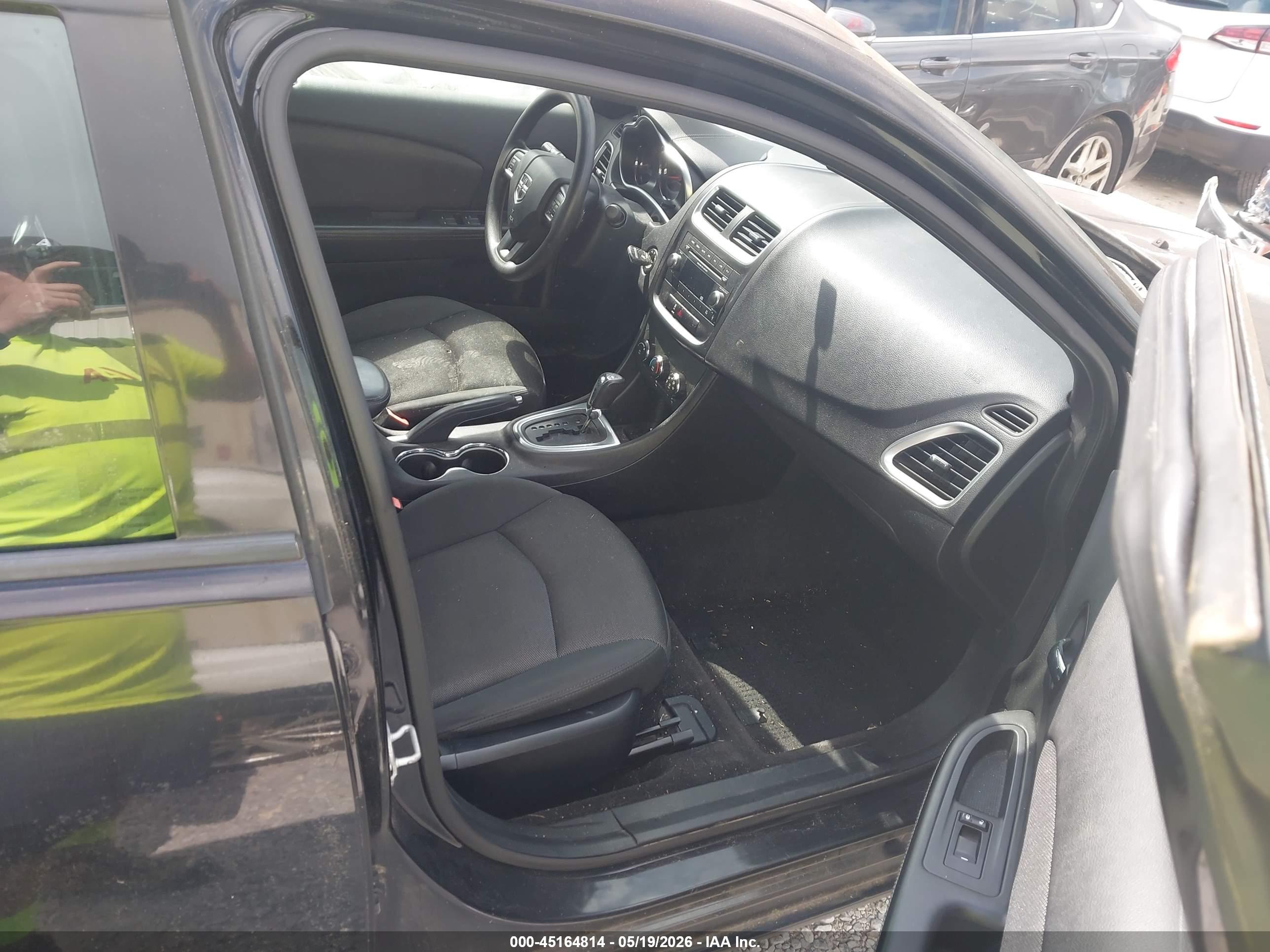 DODGE AVENGER image 5