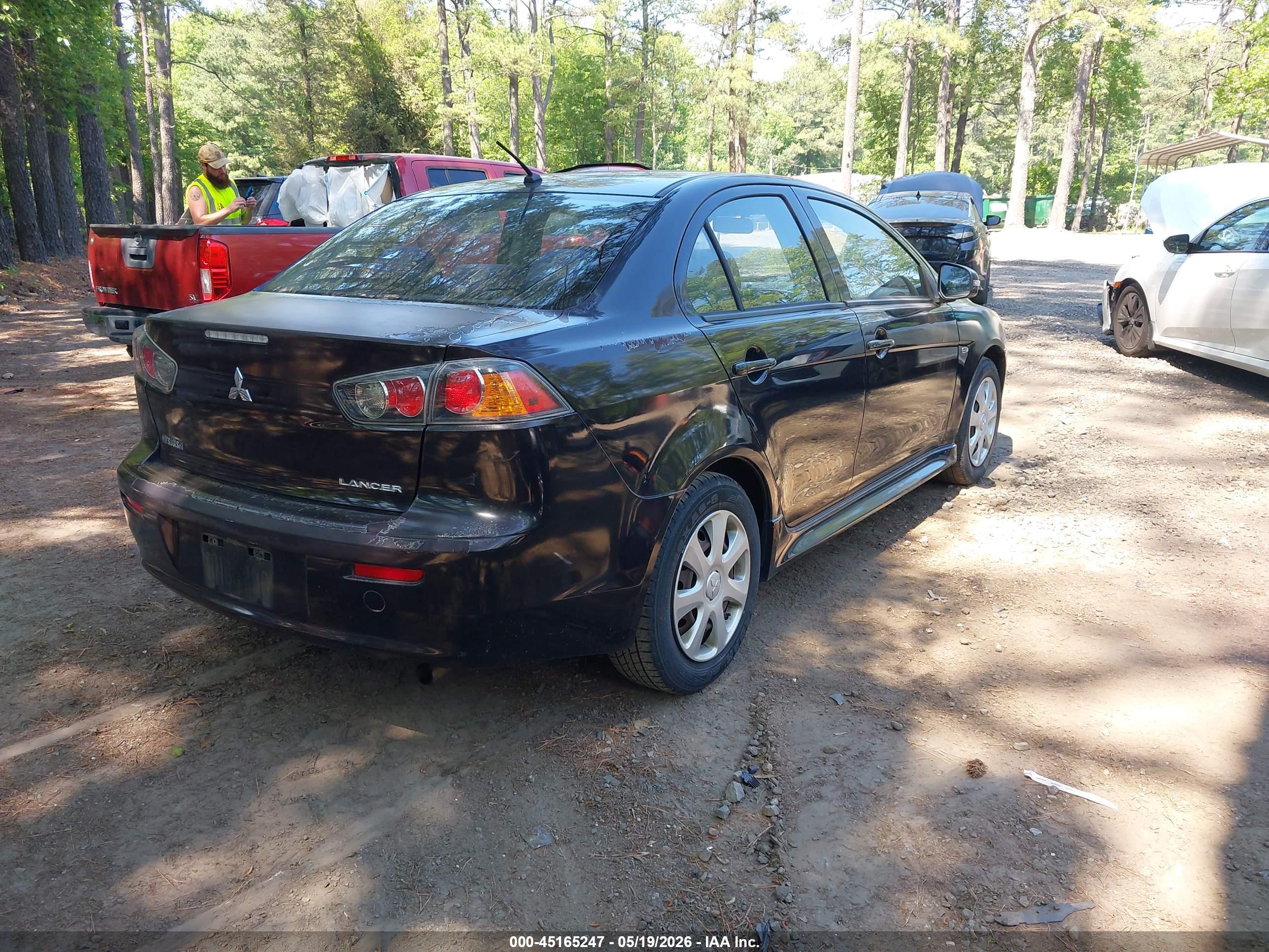 MITSUBISHI LANCER image 4
