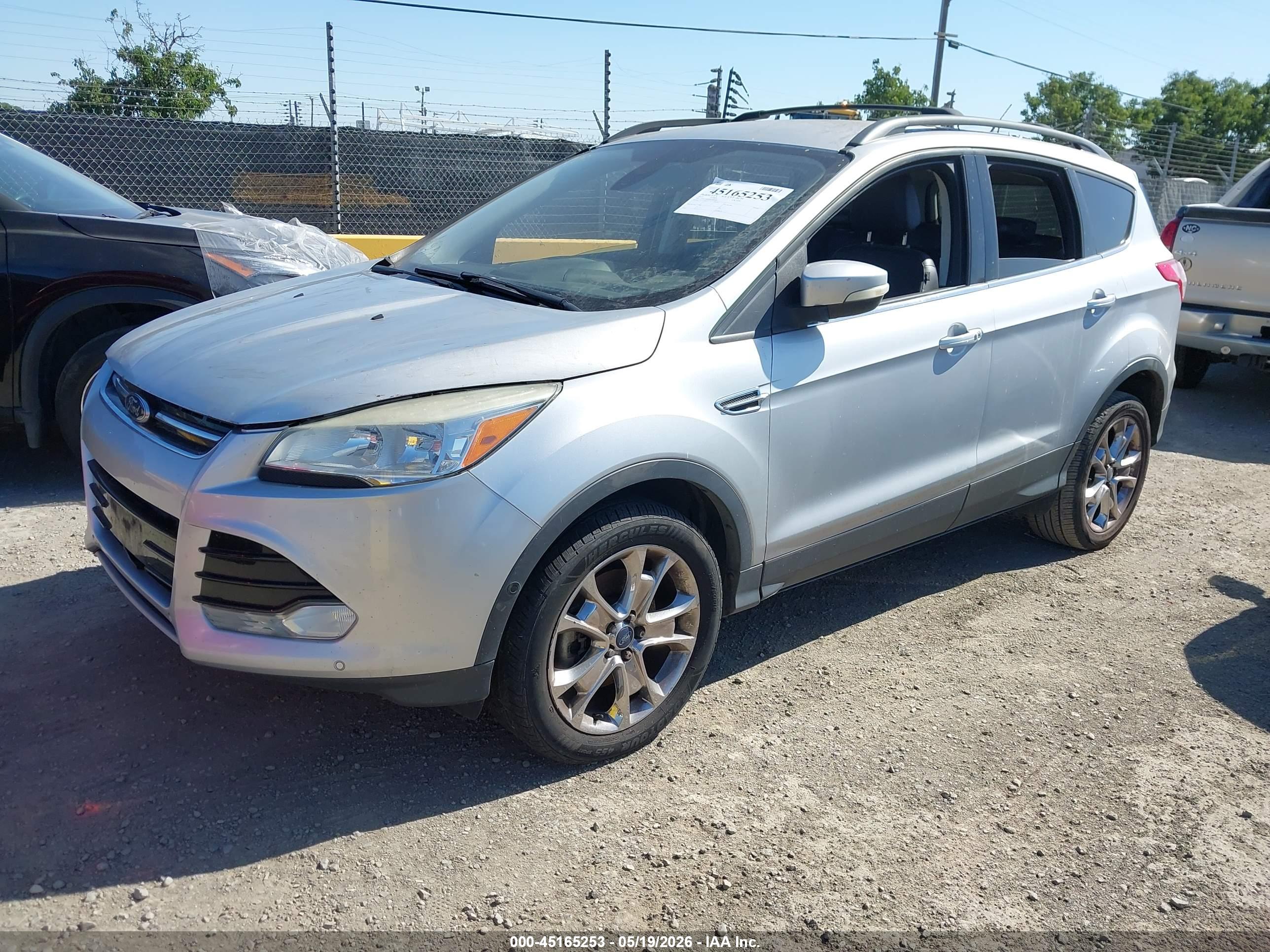 FORD ESCAPE image 2