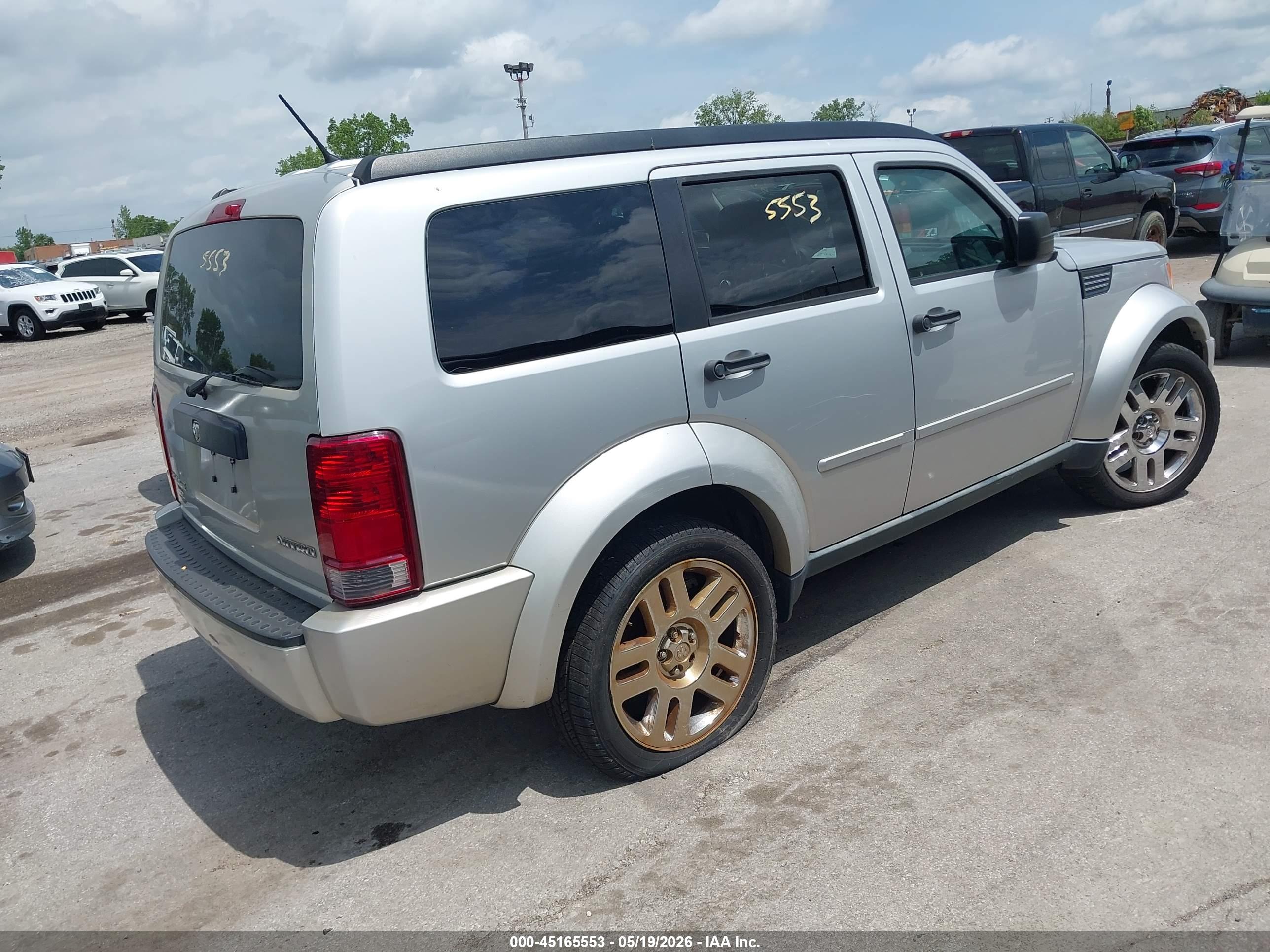 DODGE NITRO image 4