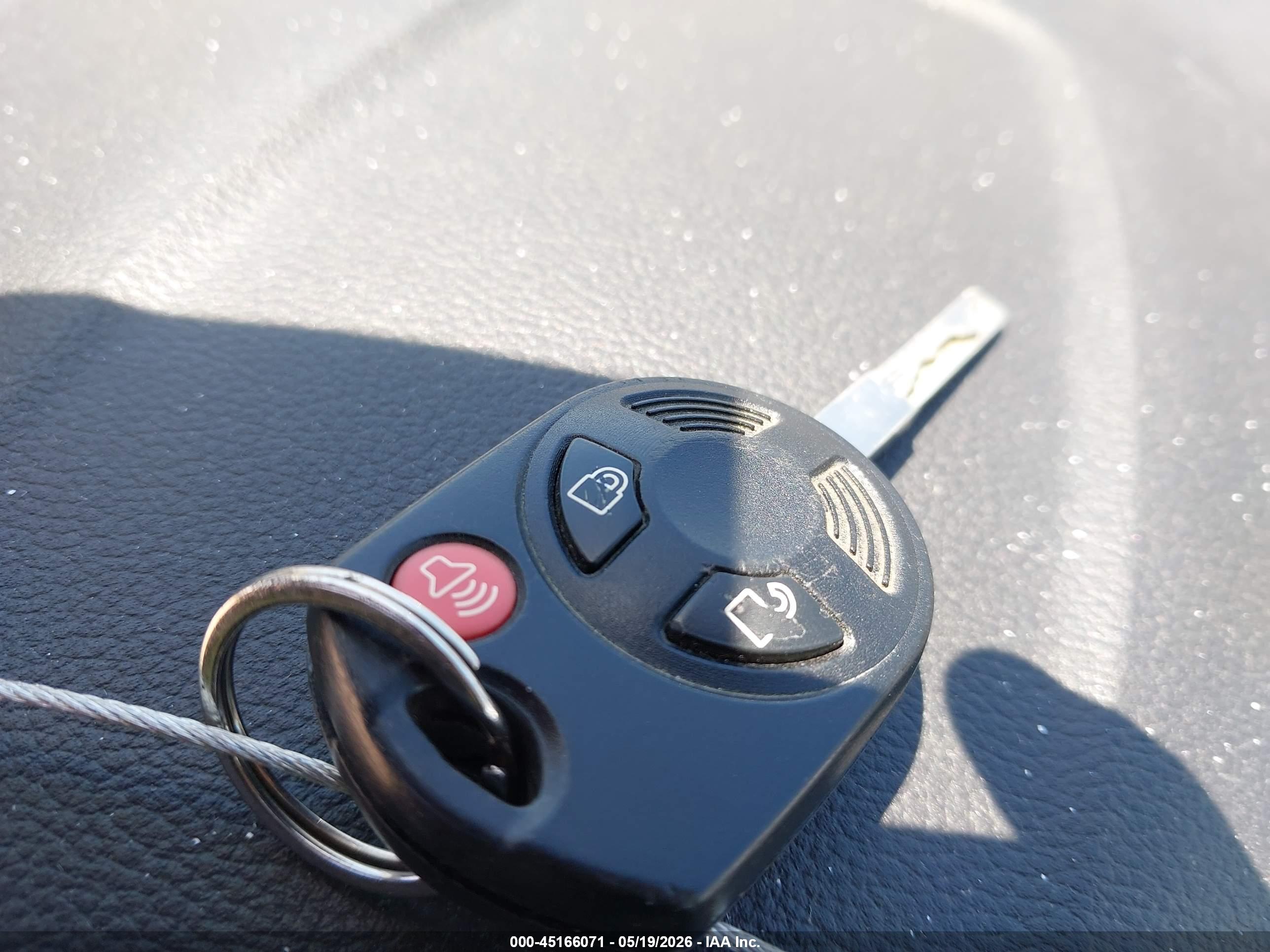 FORD ESCAPE image 11