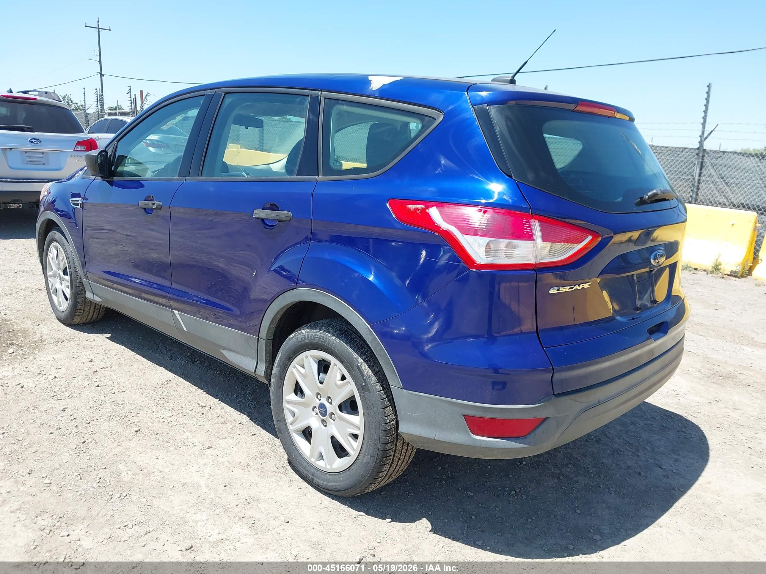FORD ESCAPE image 3