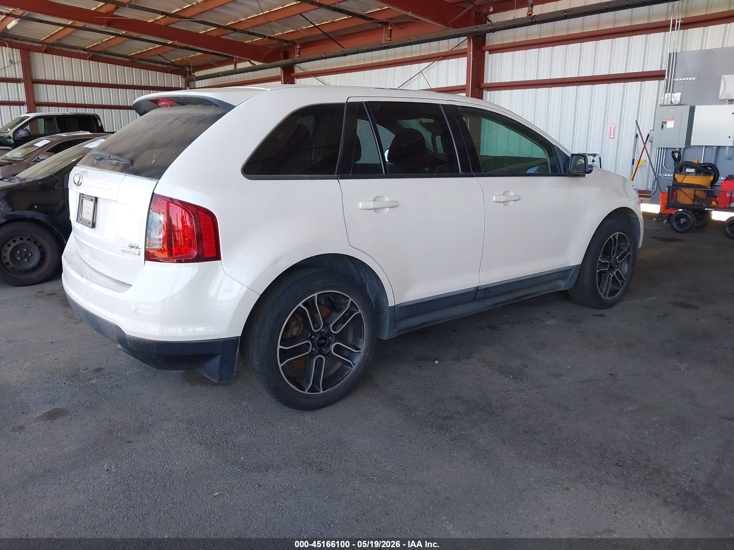 FORD EDGE image 4