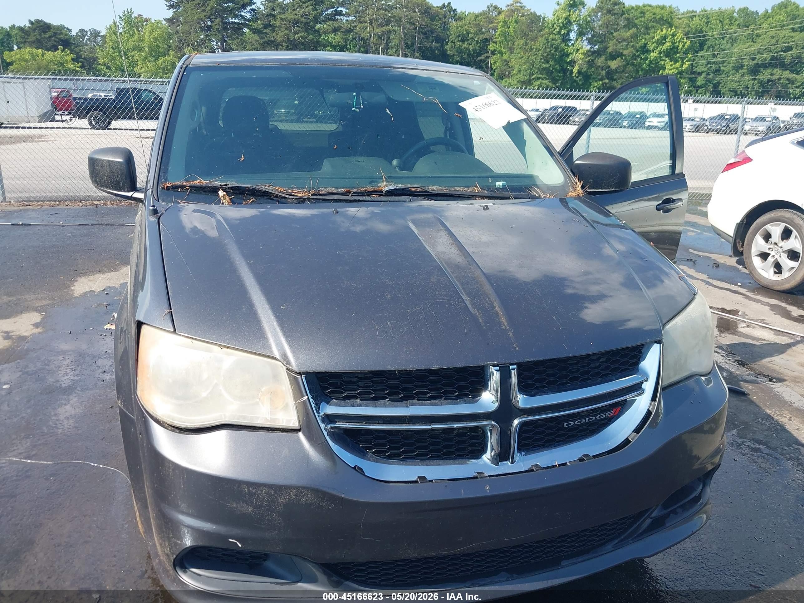 DODGE GRAND image 6