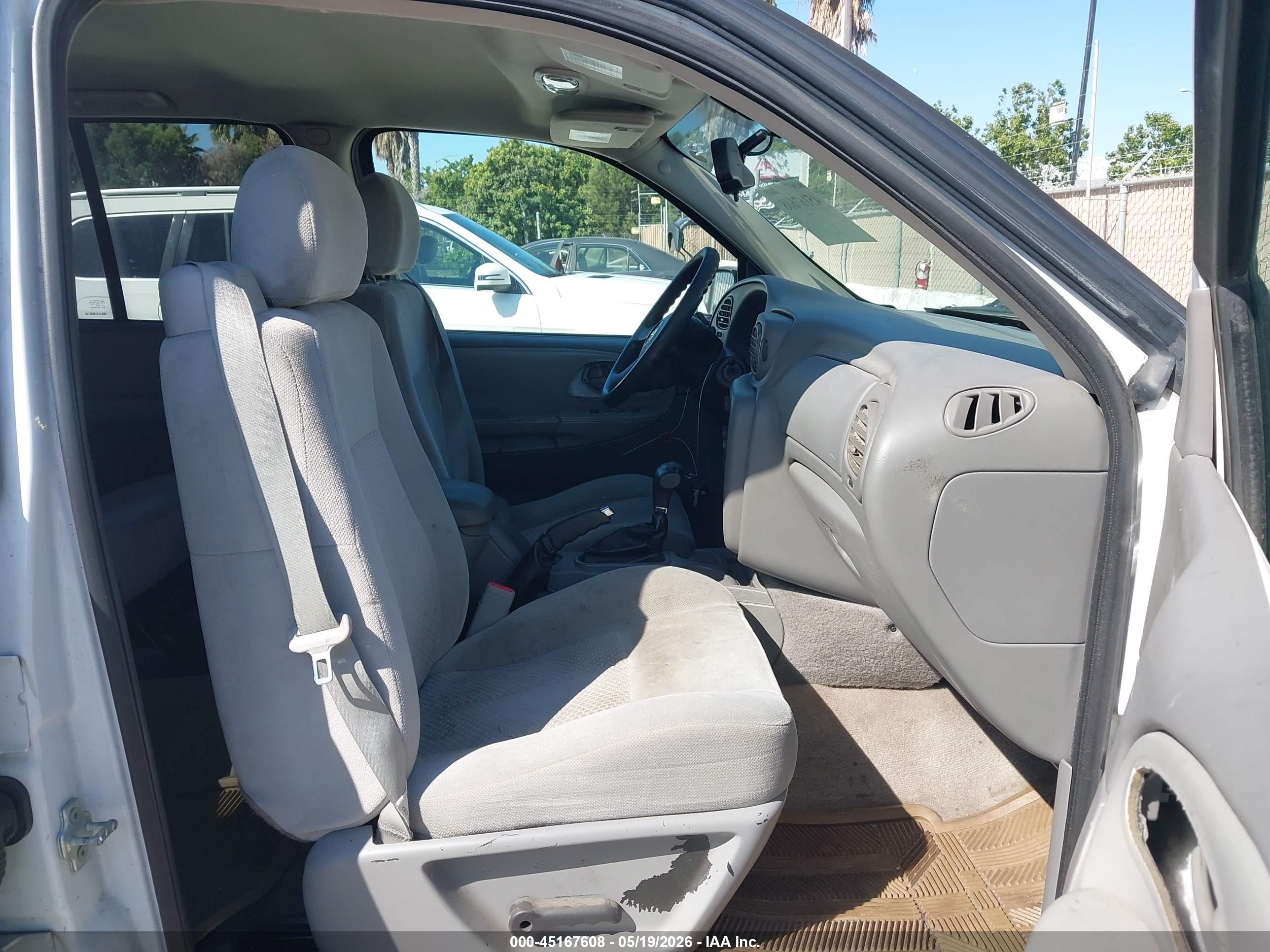 CHEVROLET TRAILBLAZER image 5