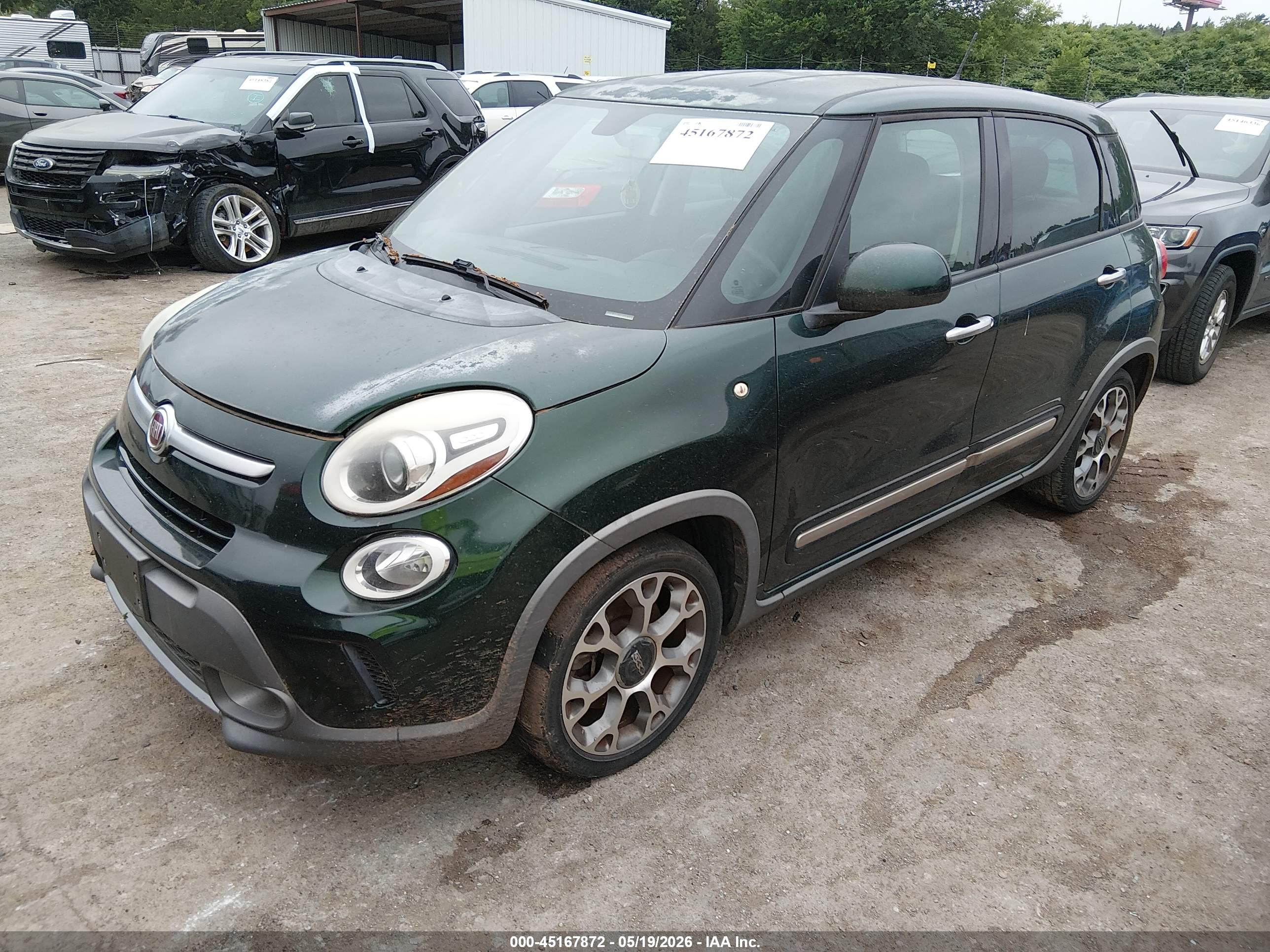 FIAT 500L image 2