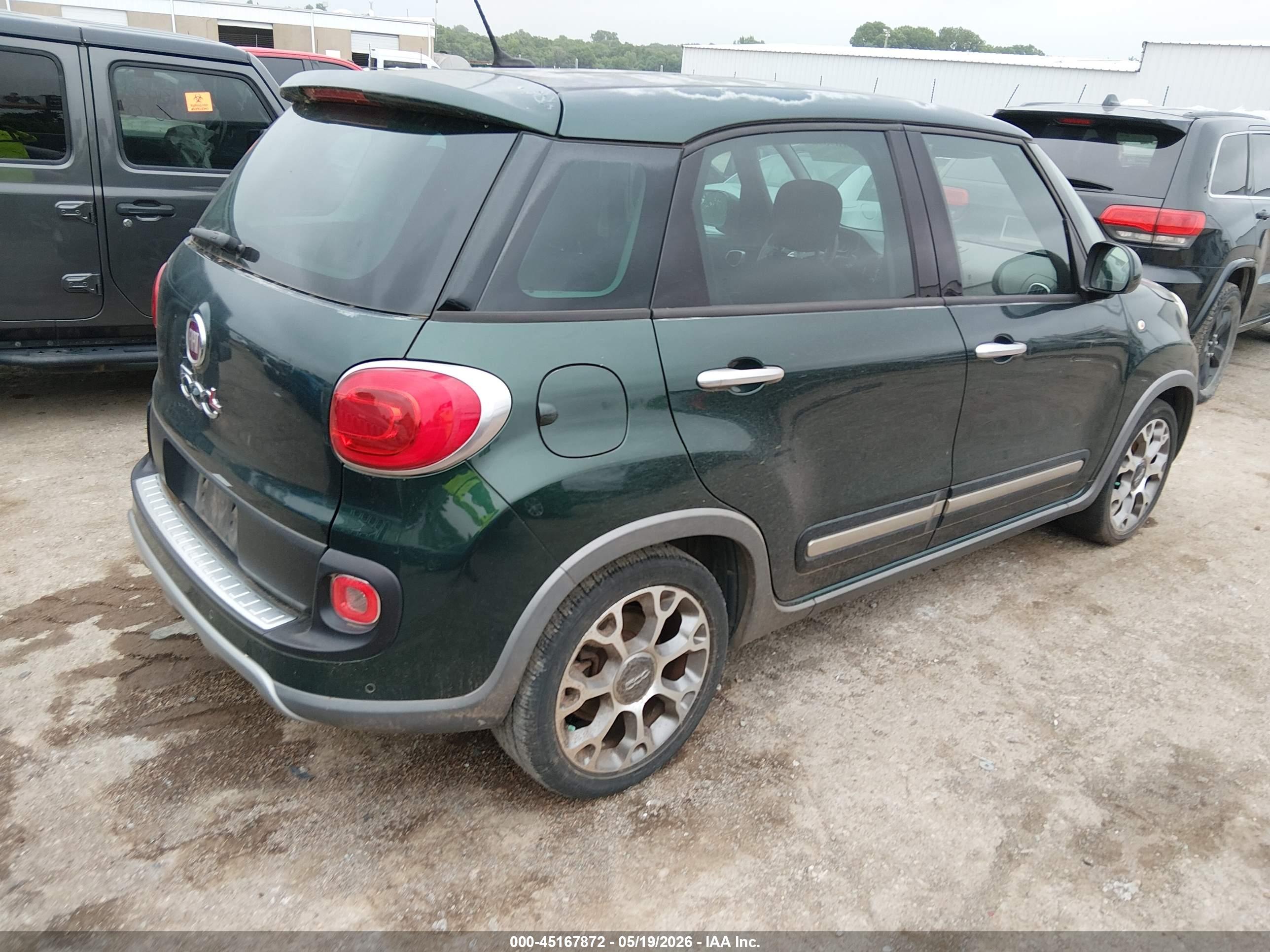 FIAT 500L image 4