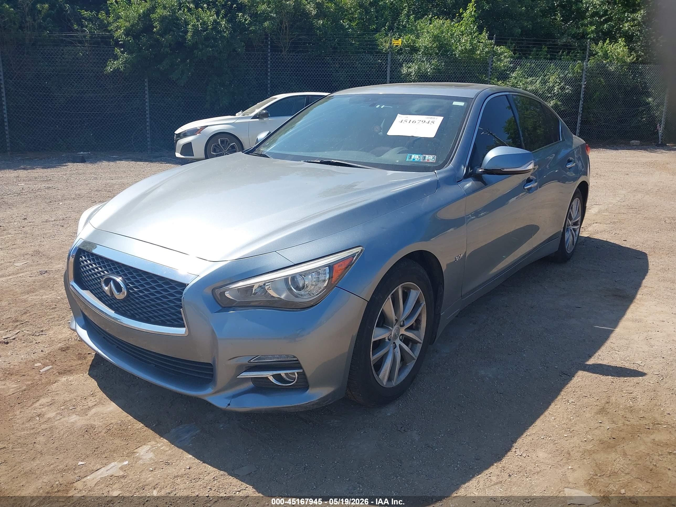 INFINITI Q50 image 2