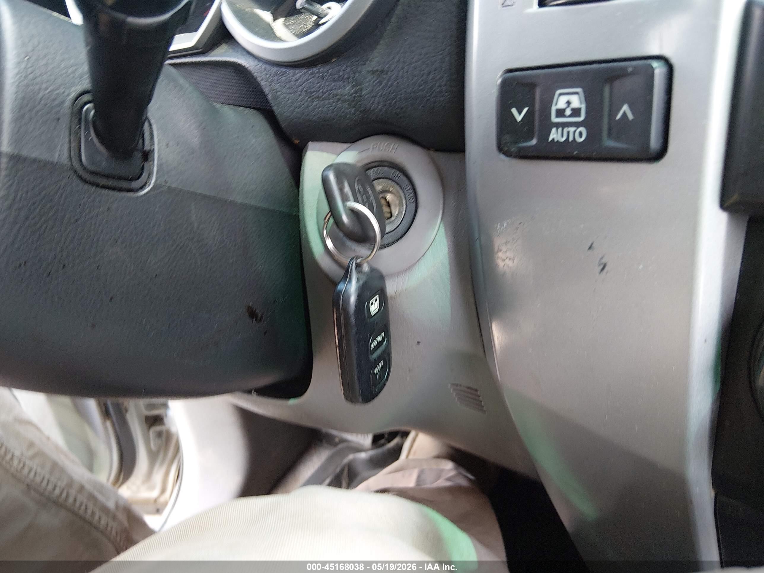 TOYOTA 4RUNNER image 11