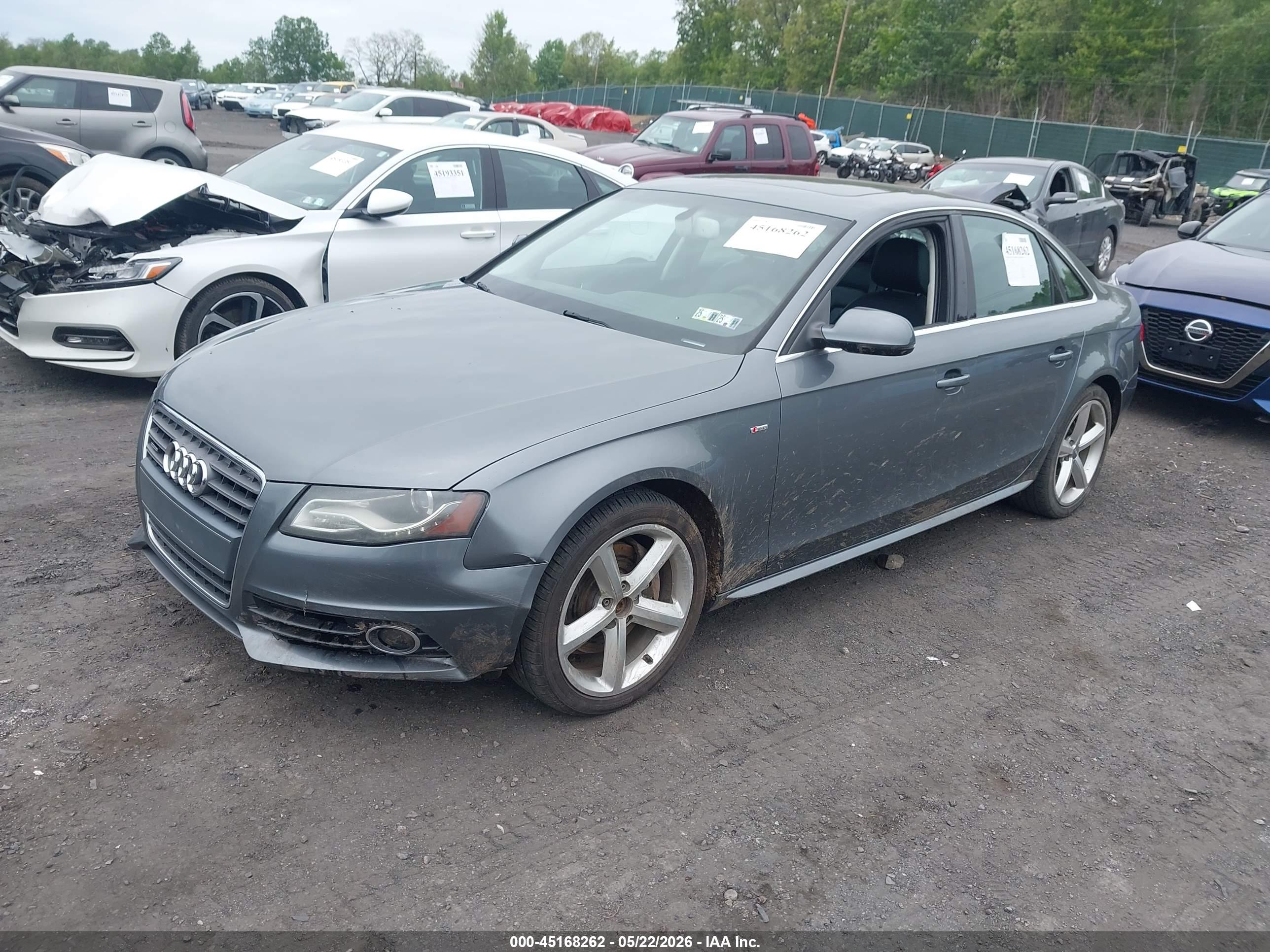 AUDI A4 image 2