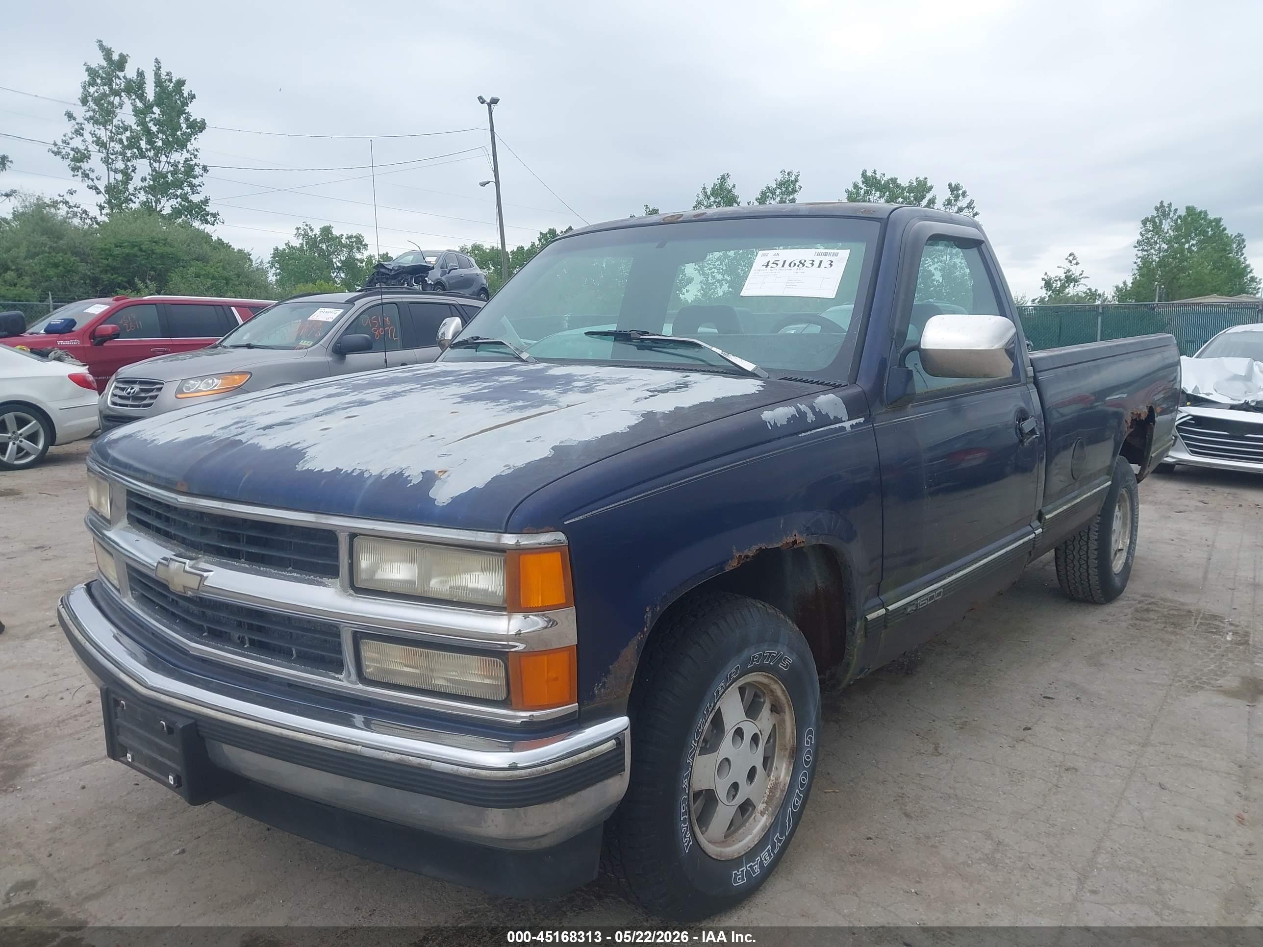 CHEVROLET GMT-400 image 6