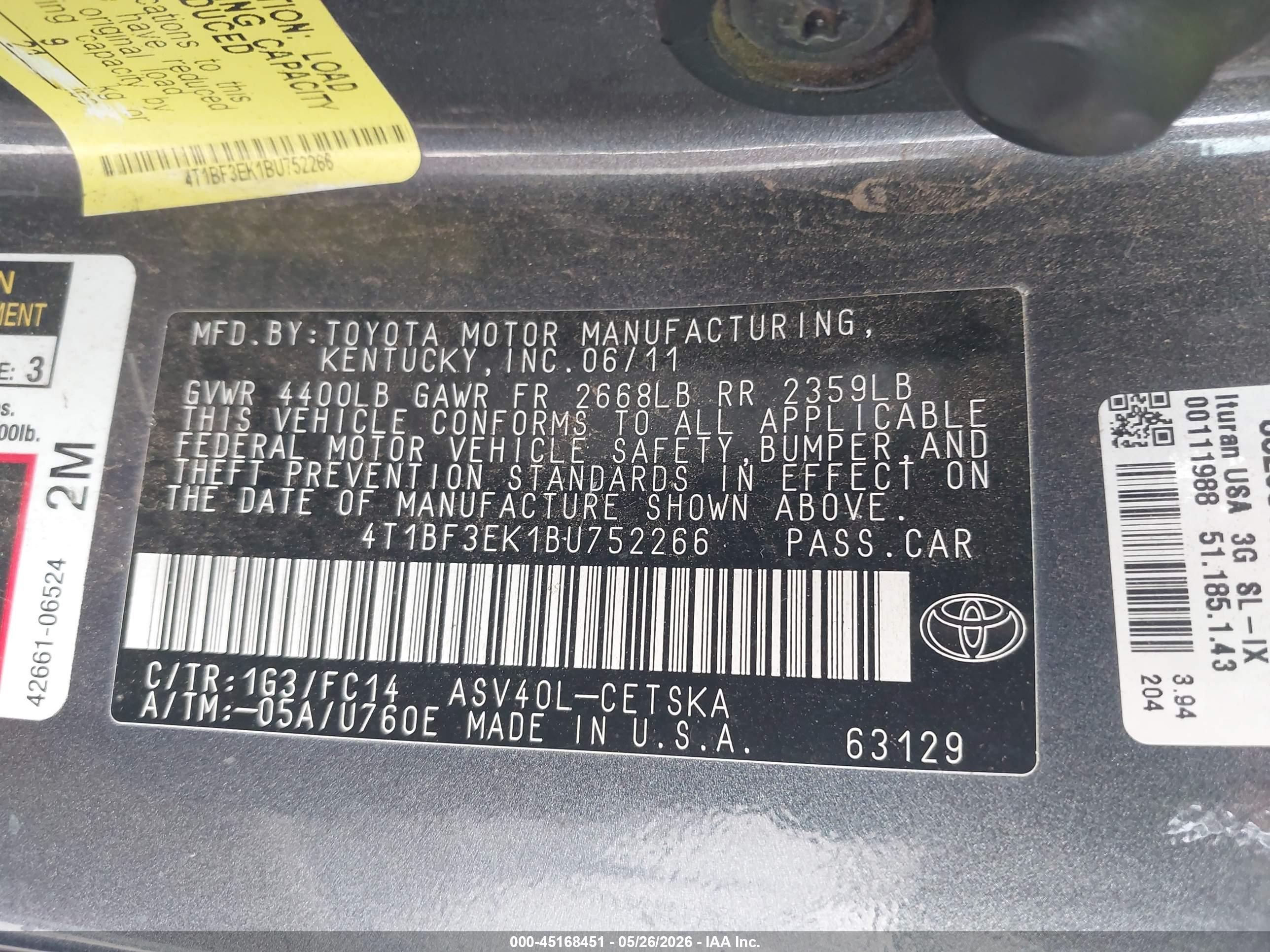 TOYOTA CAMRY image 9