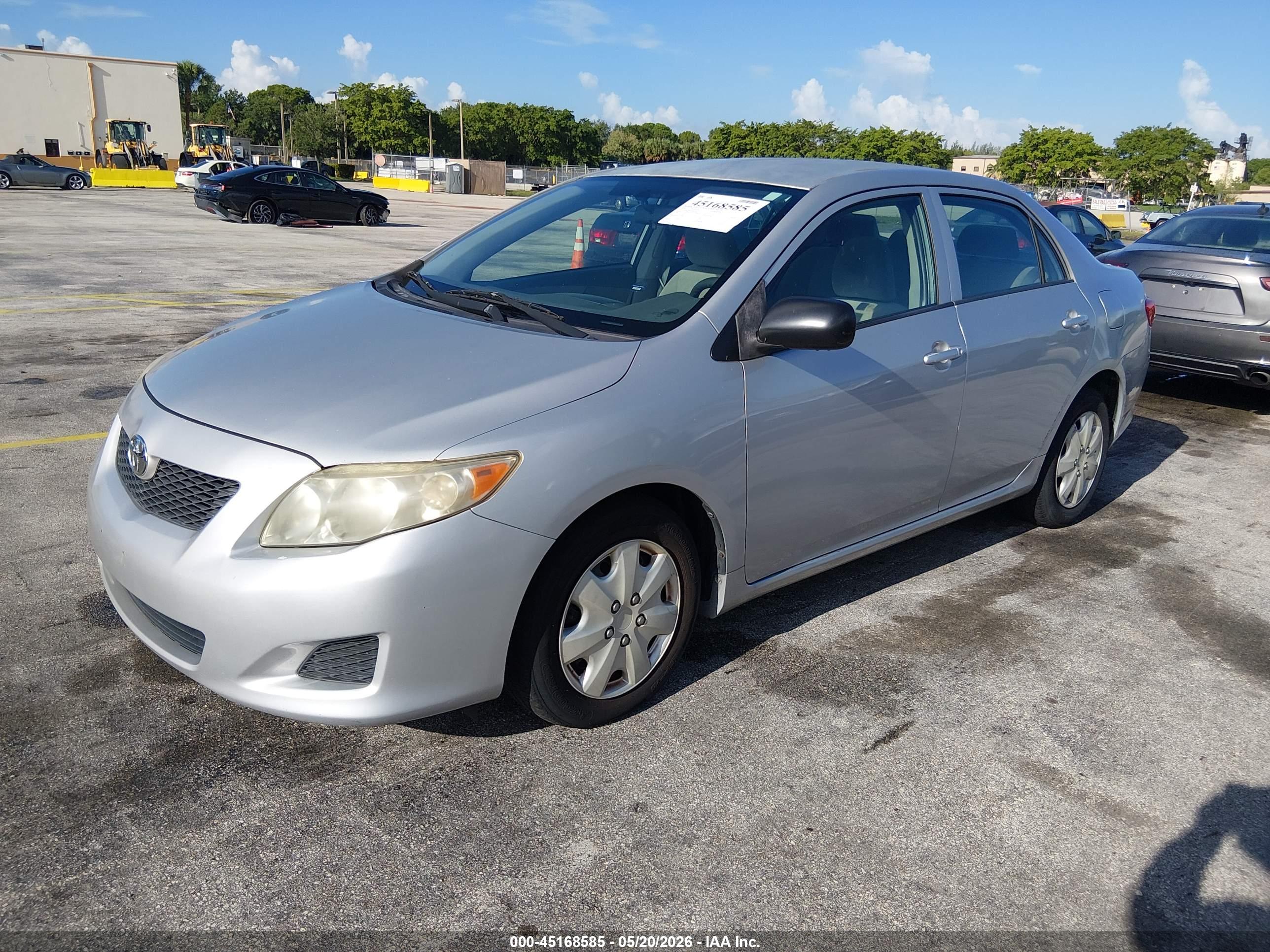 TOYOTA COROLLA image 2