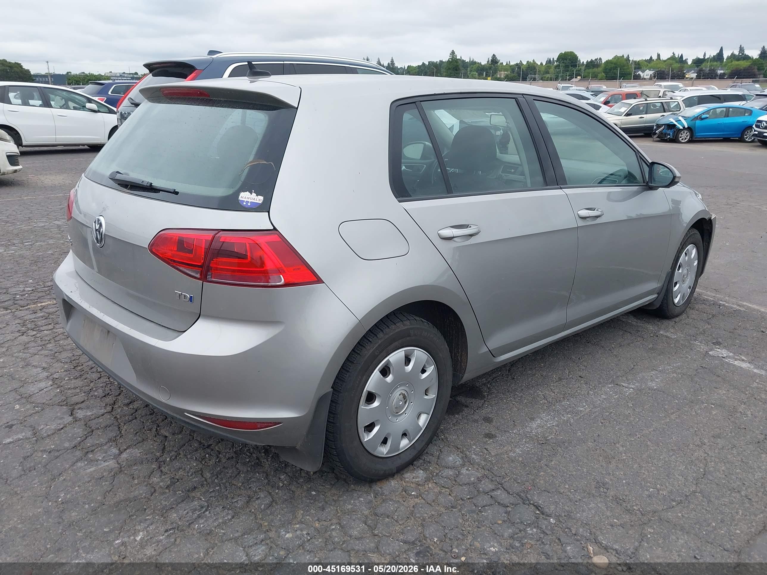 VOLKSWAGEN GOLF image 4