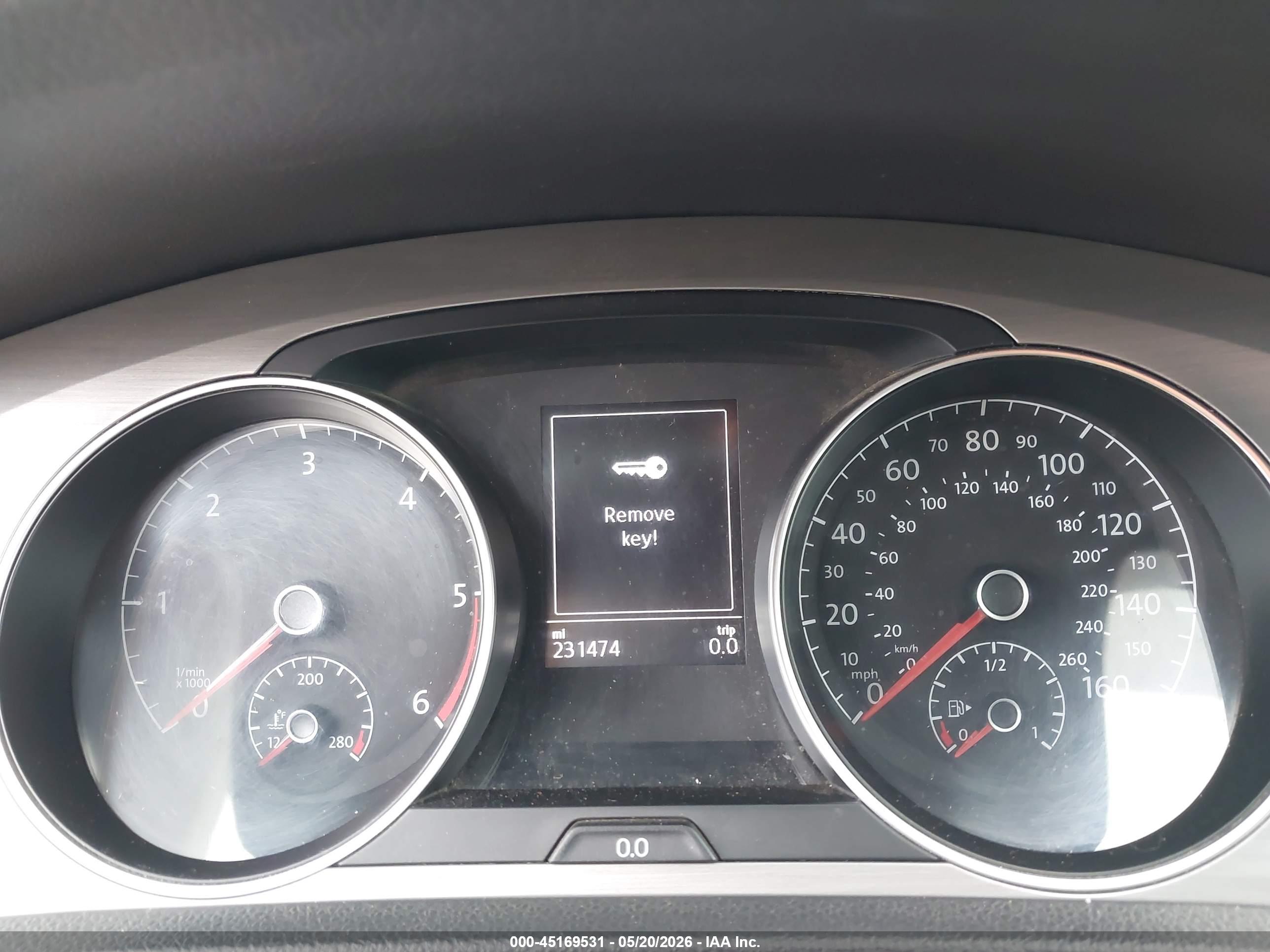 VOLKSWAGEN GOLF image 7