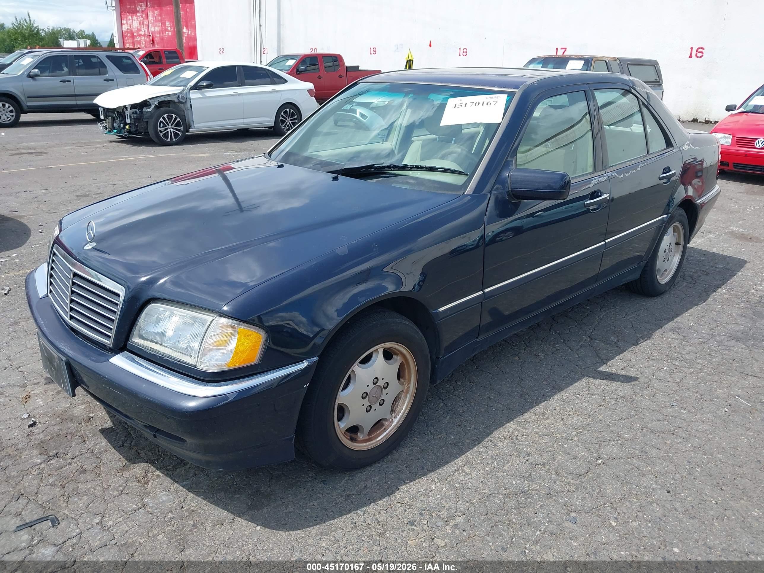 MERCEDES-BENZ C image 2