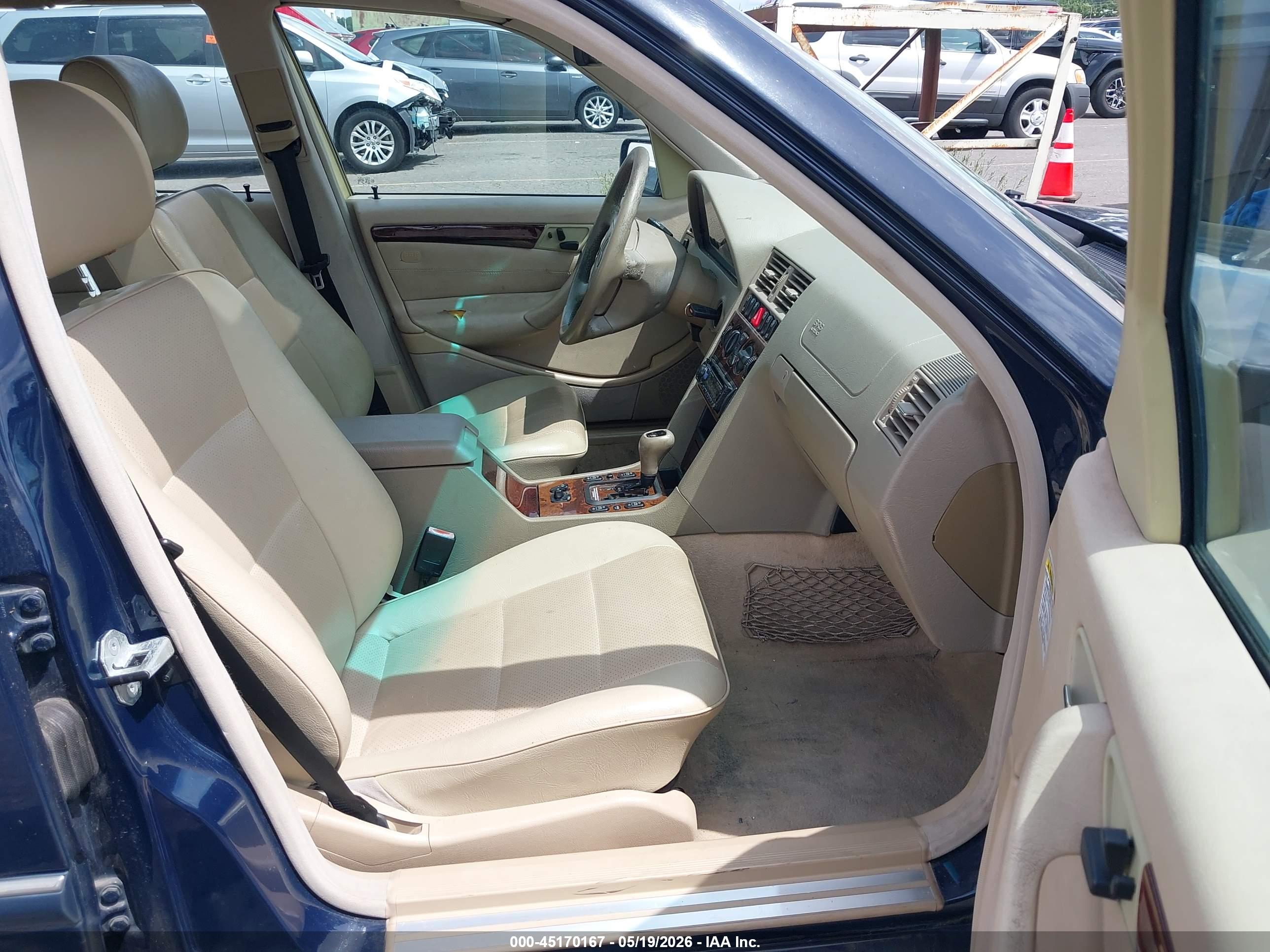 MERCEDES-BENZ C image 5