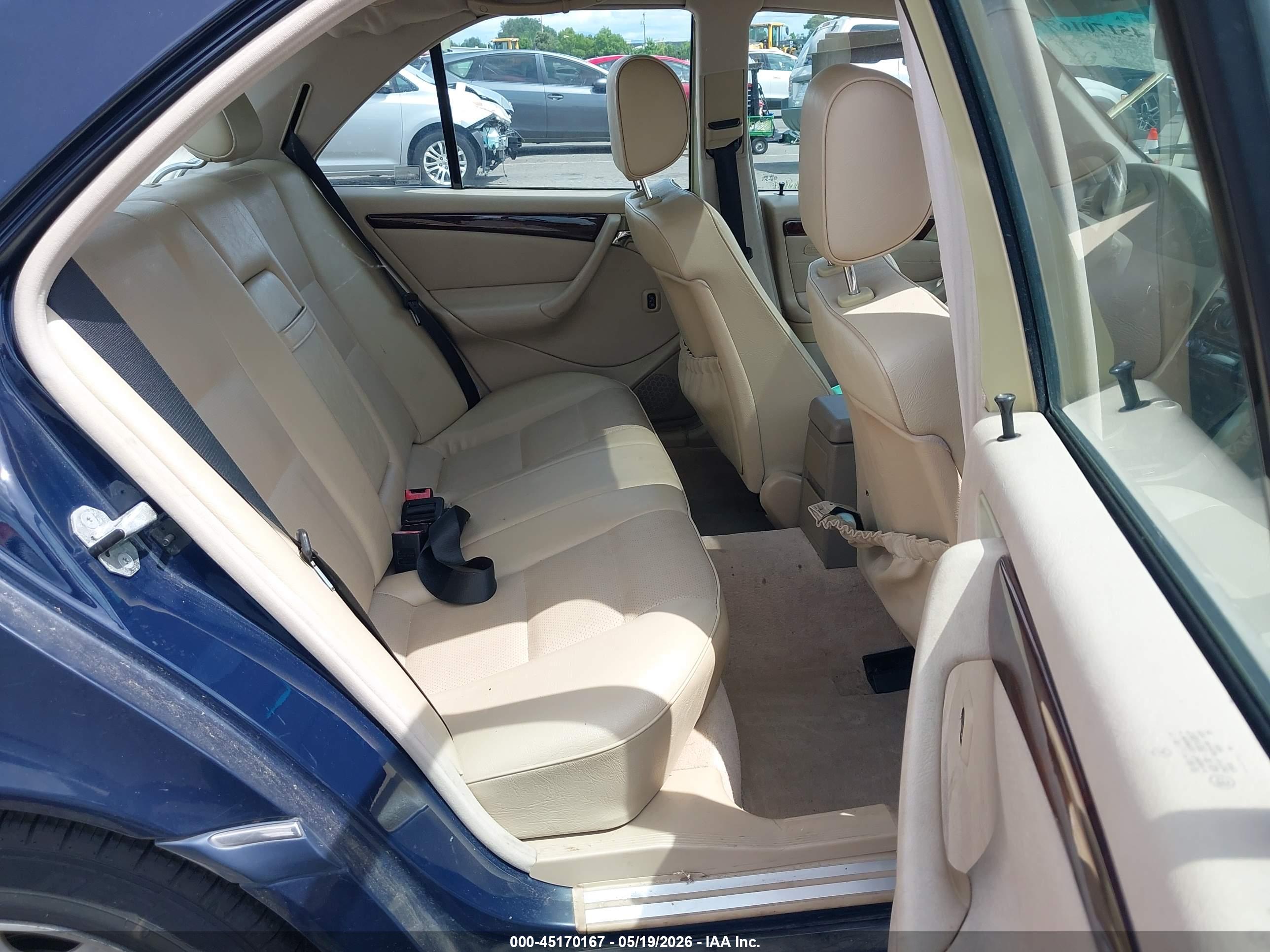 MERCEDES-BENZ C image 8