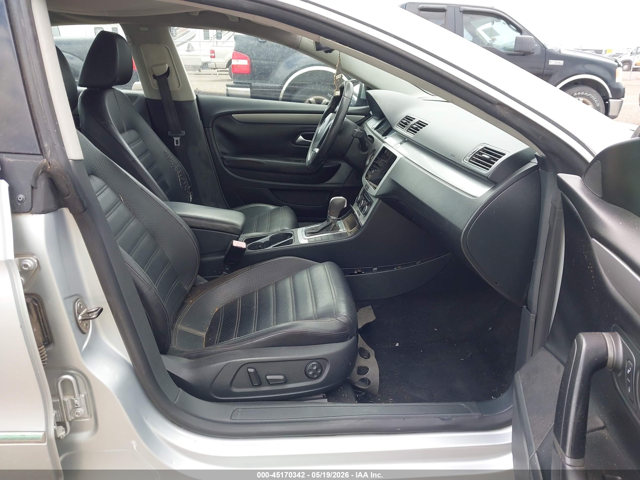 VOLKSWAGEN CC image 5