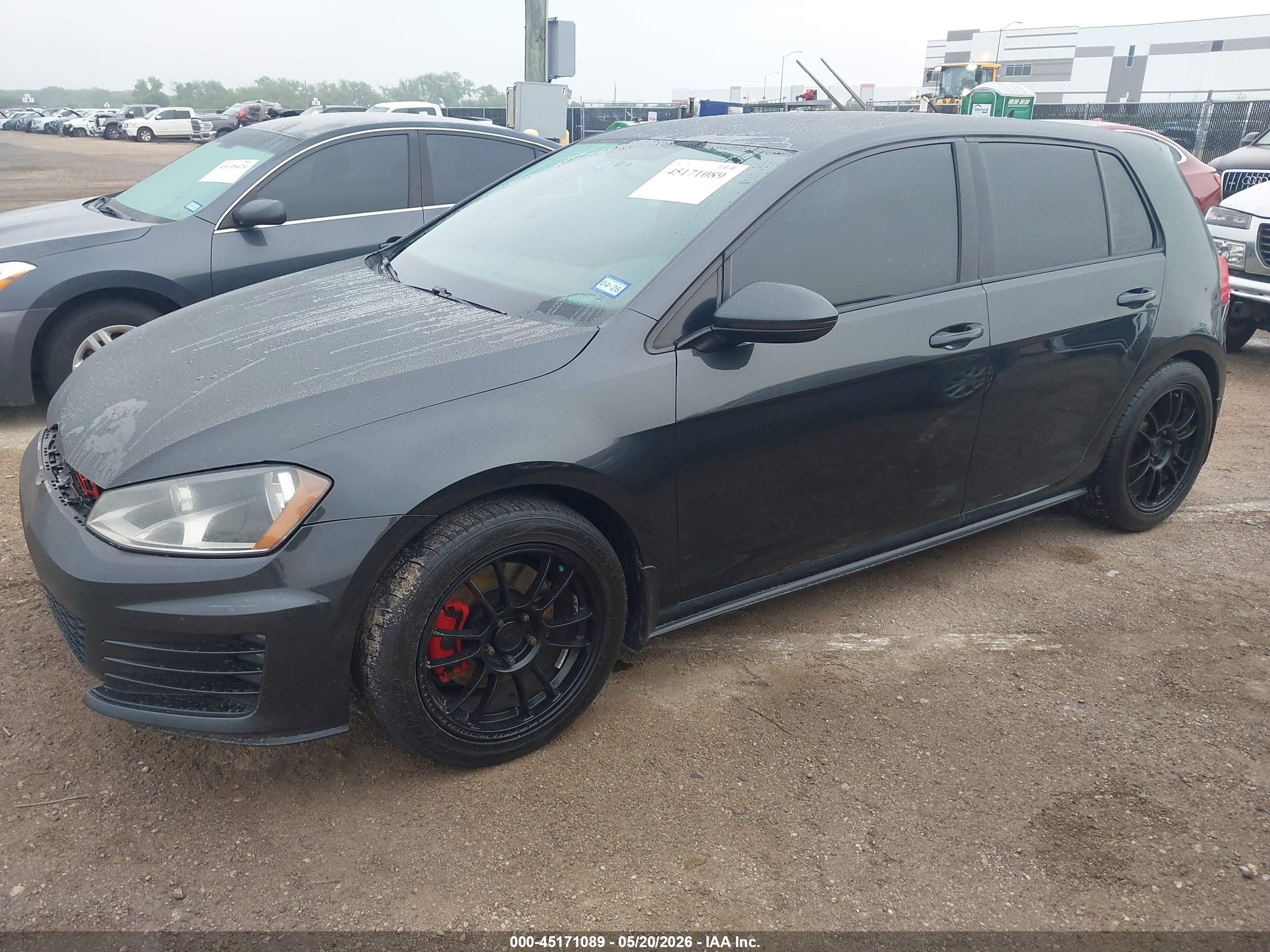 VOLKSWAGEN GOLF image 2