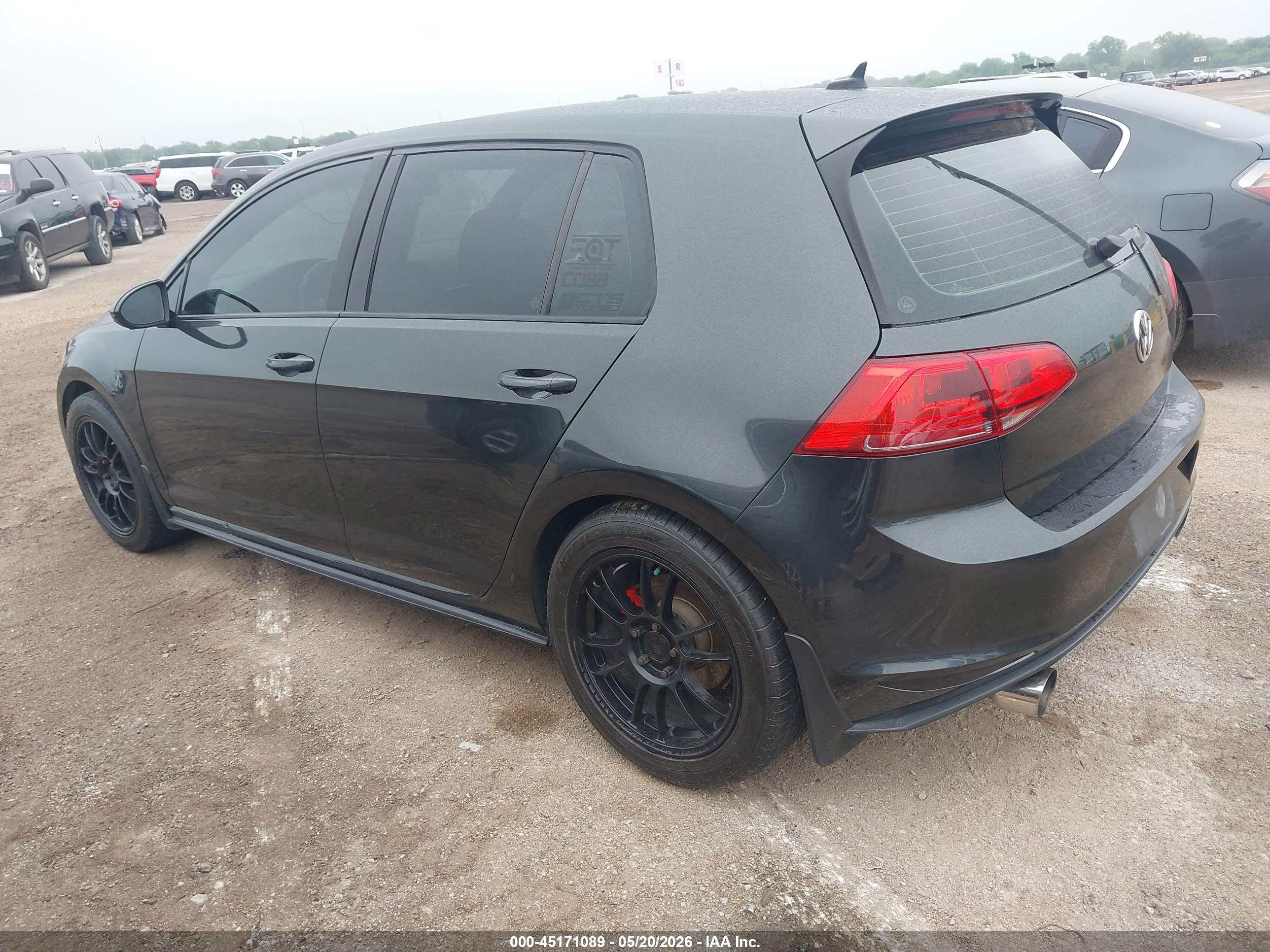 VOLKSWAGEN GOLF image 3