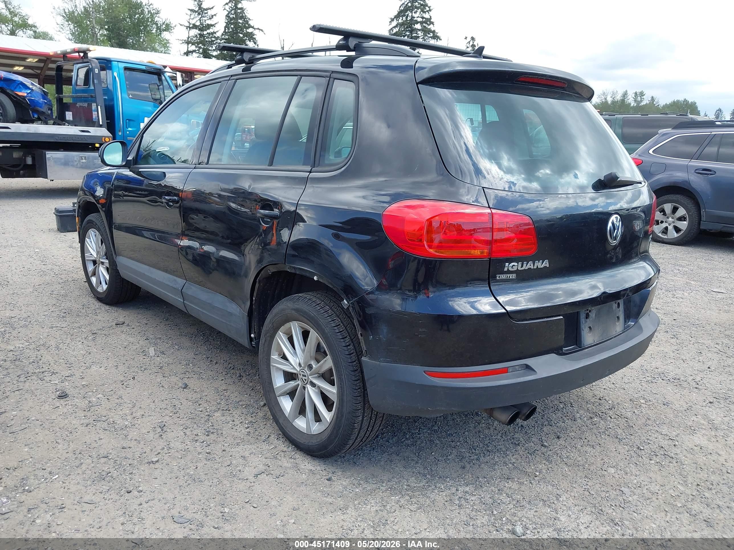 VOLKSWAGEN TIGUAN image 3