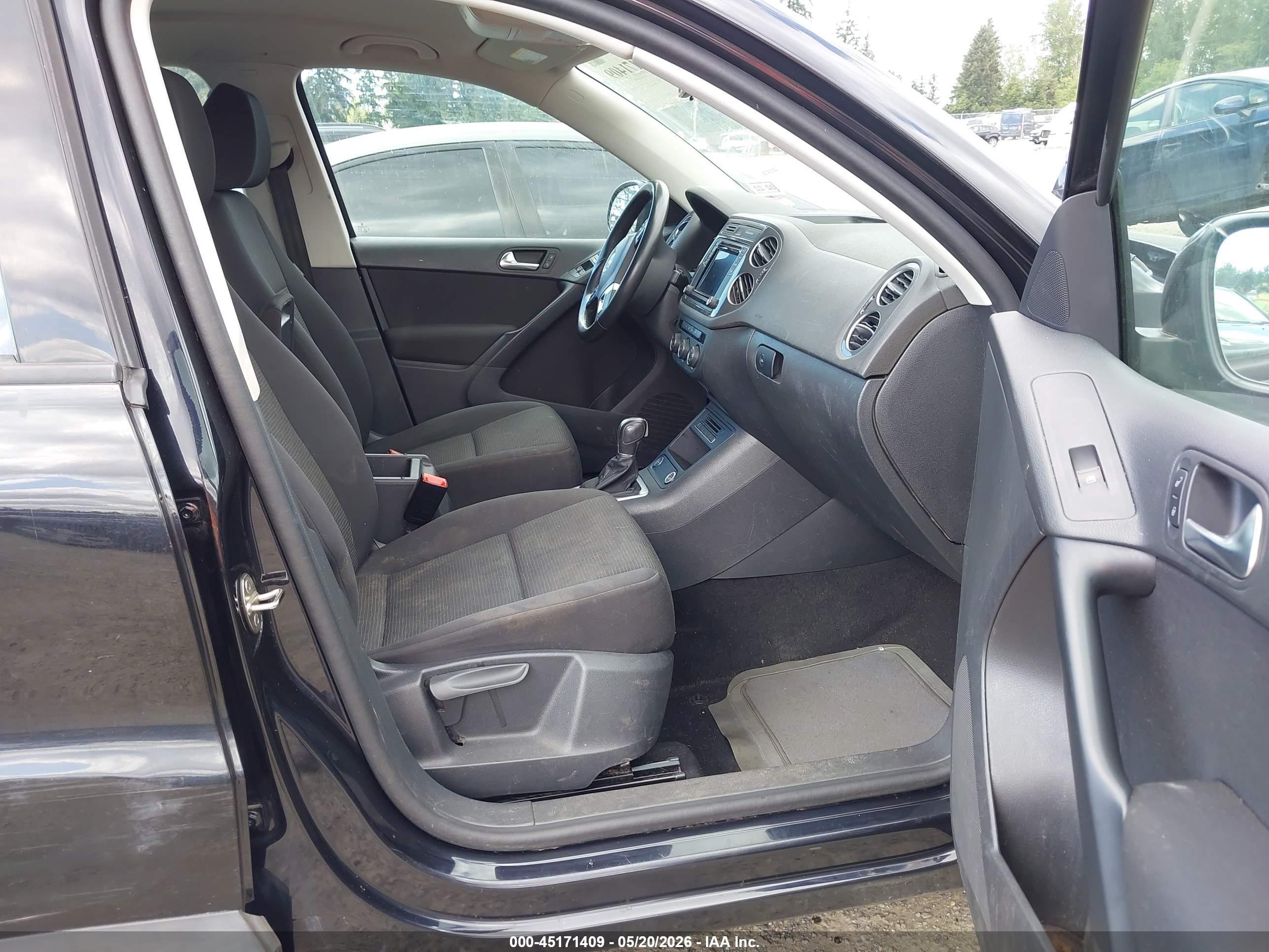 VOLKSWAGEN TIGUAN image 5