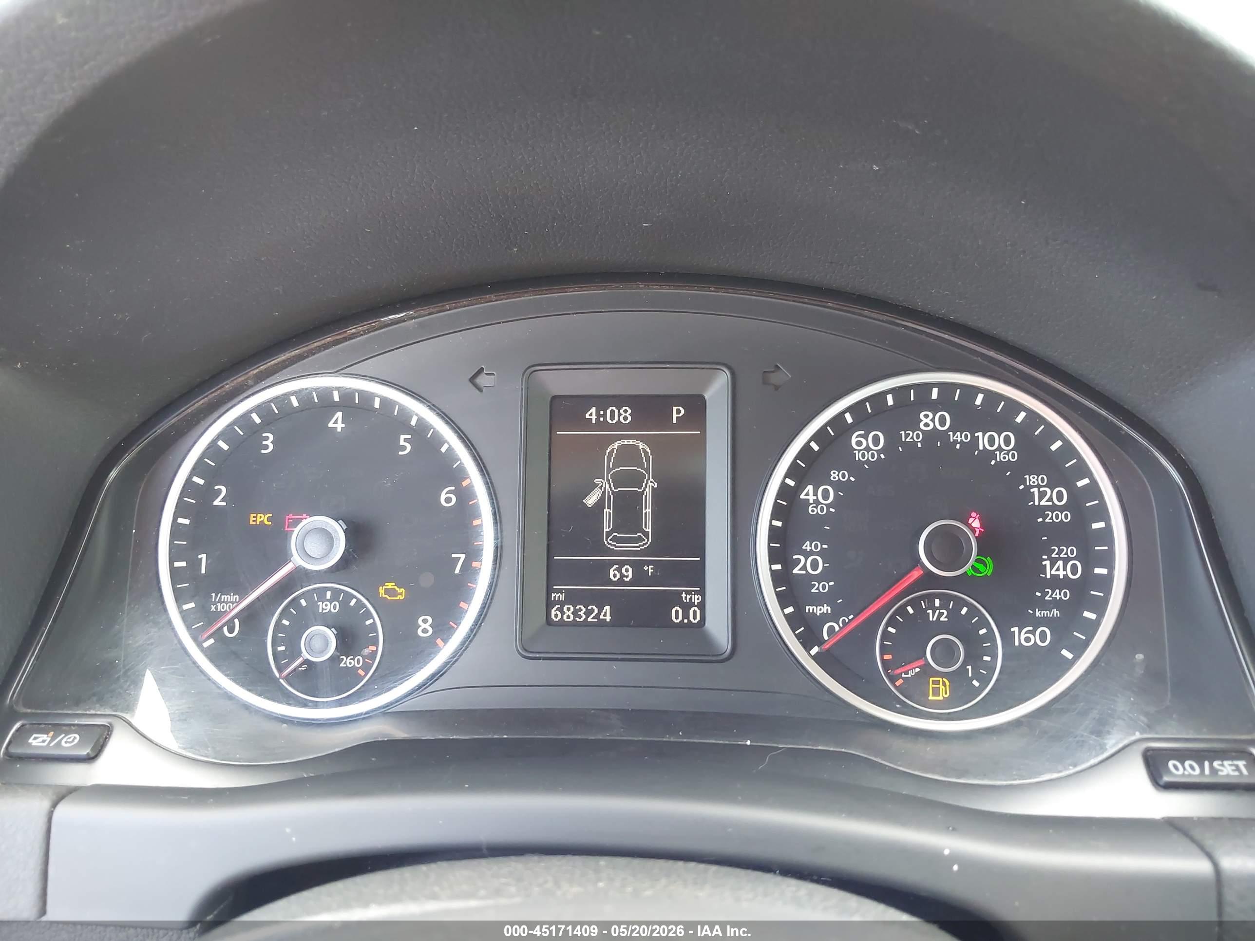 VOLKSWAGEN TIGUAN image 7