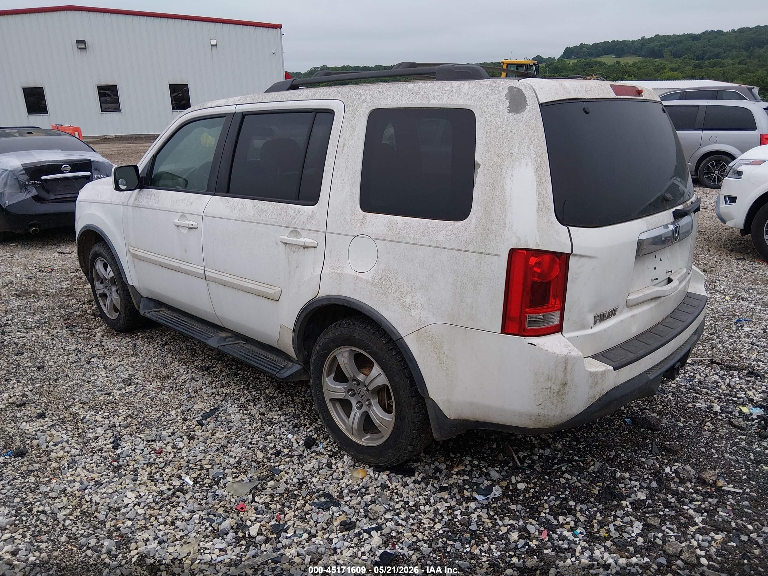 HONDA PILOT image 3